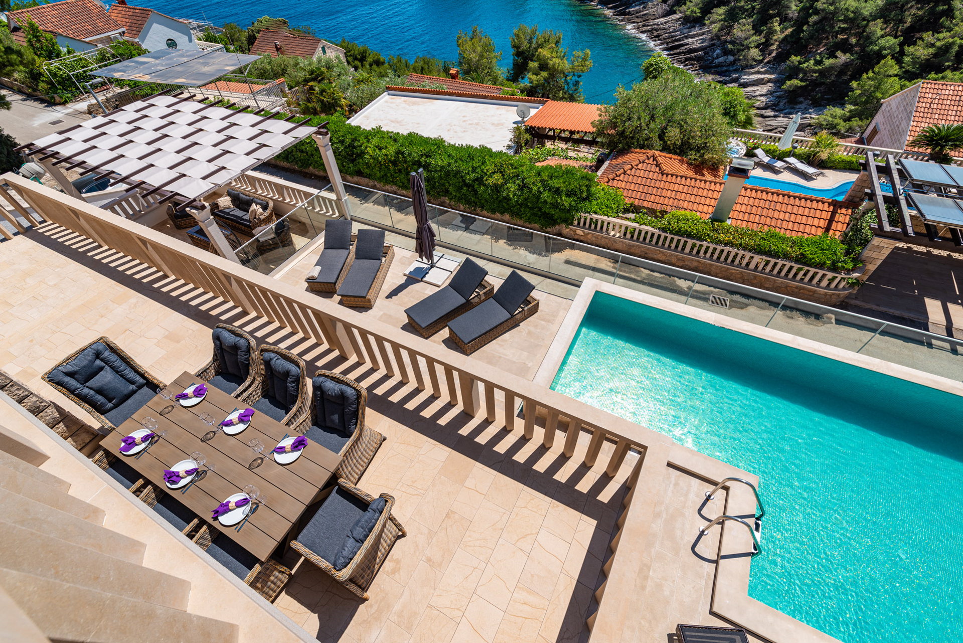 Villa Sailing Blue with Pool