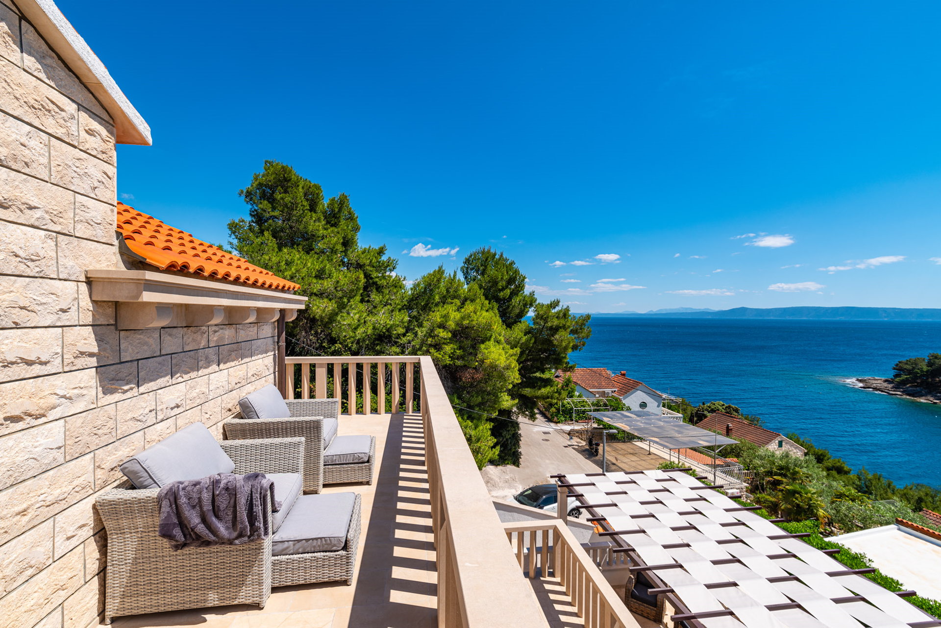Villa Sailing Blue with Pool