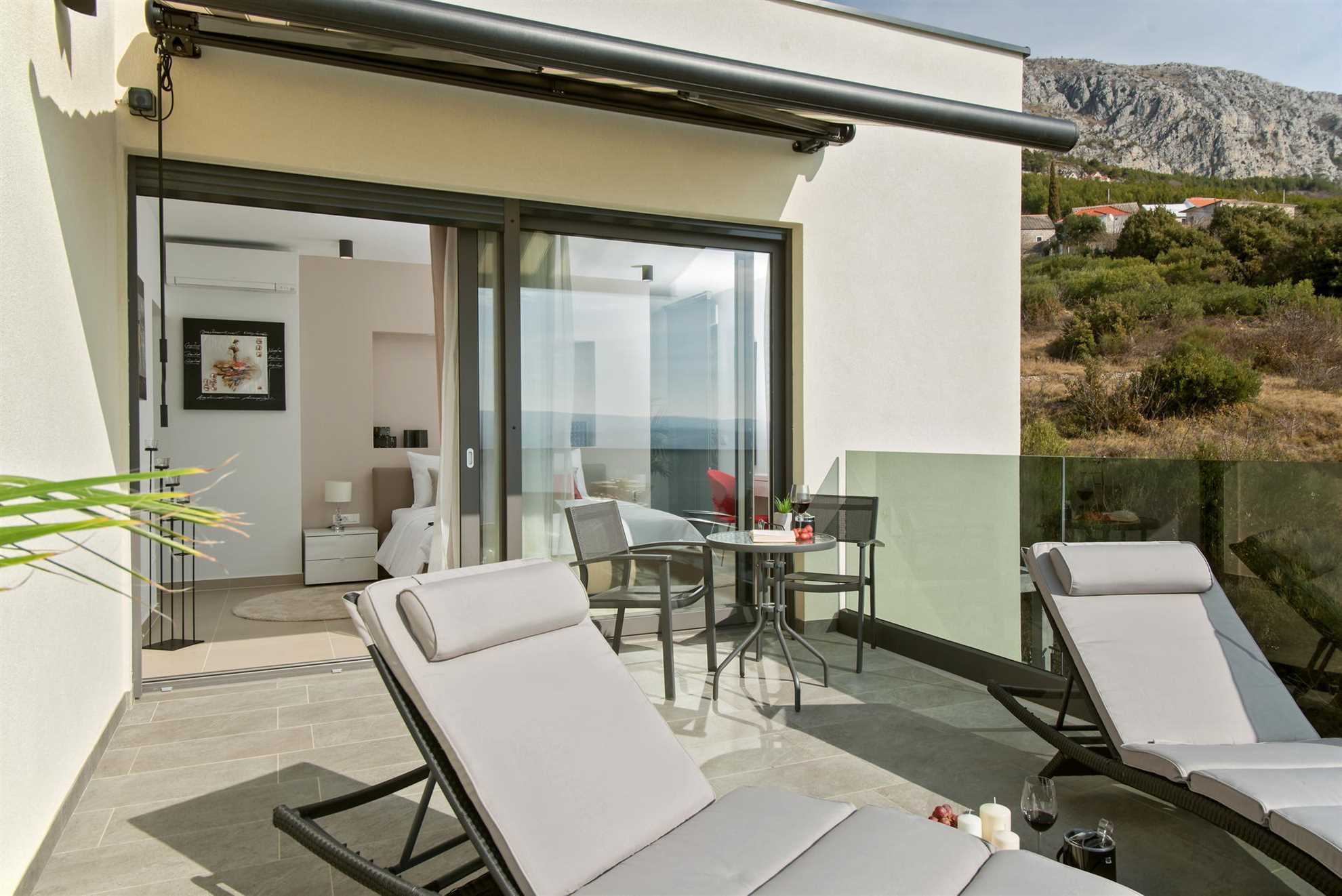 Villa Small Paradise with Swimming Pool