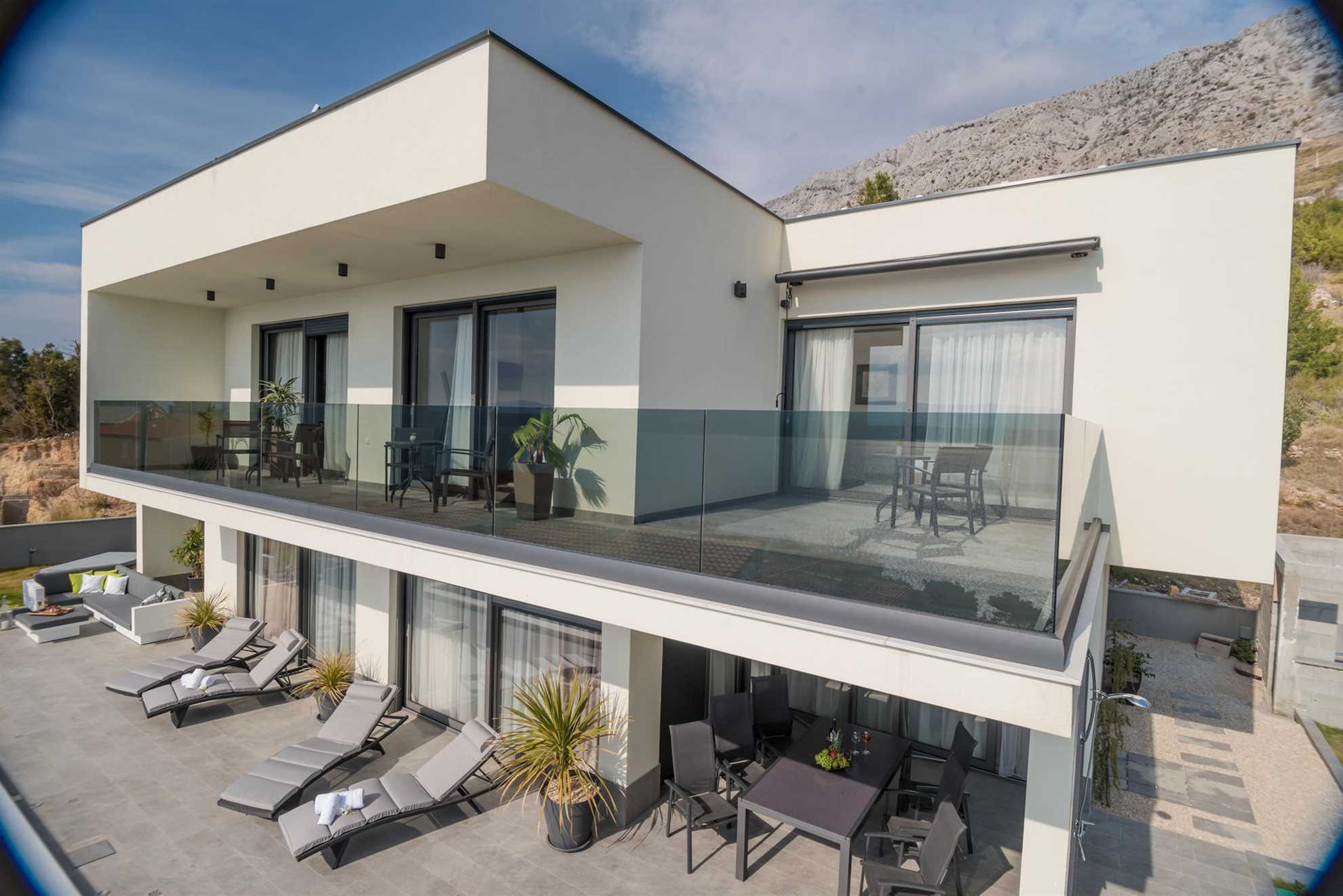 Villa Small Paradise with Swimming Pool