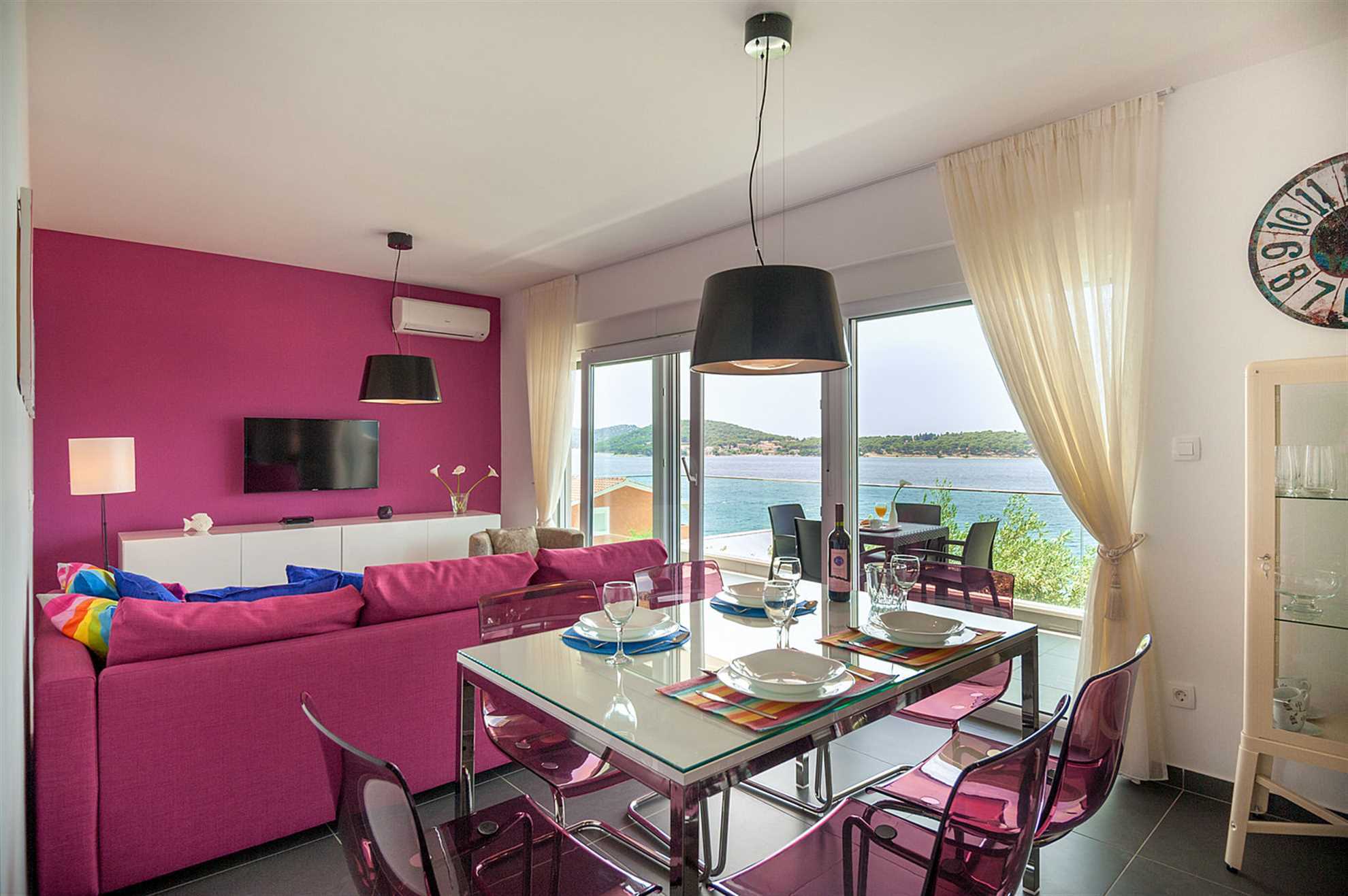 Villa Famiglia with Swimming pool
