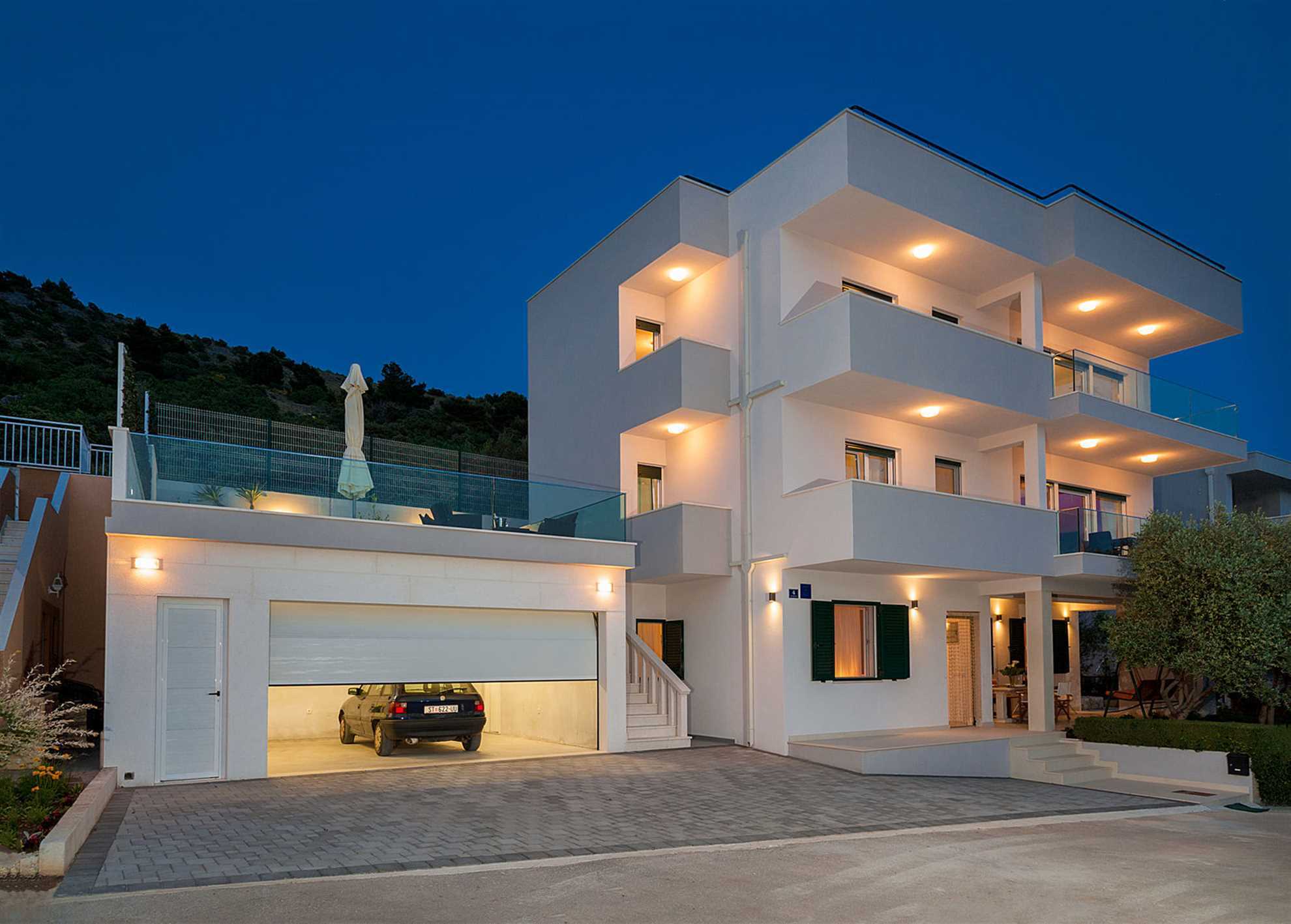 Villa Famiglia with Swimming pool
