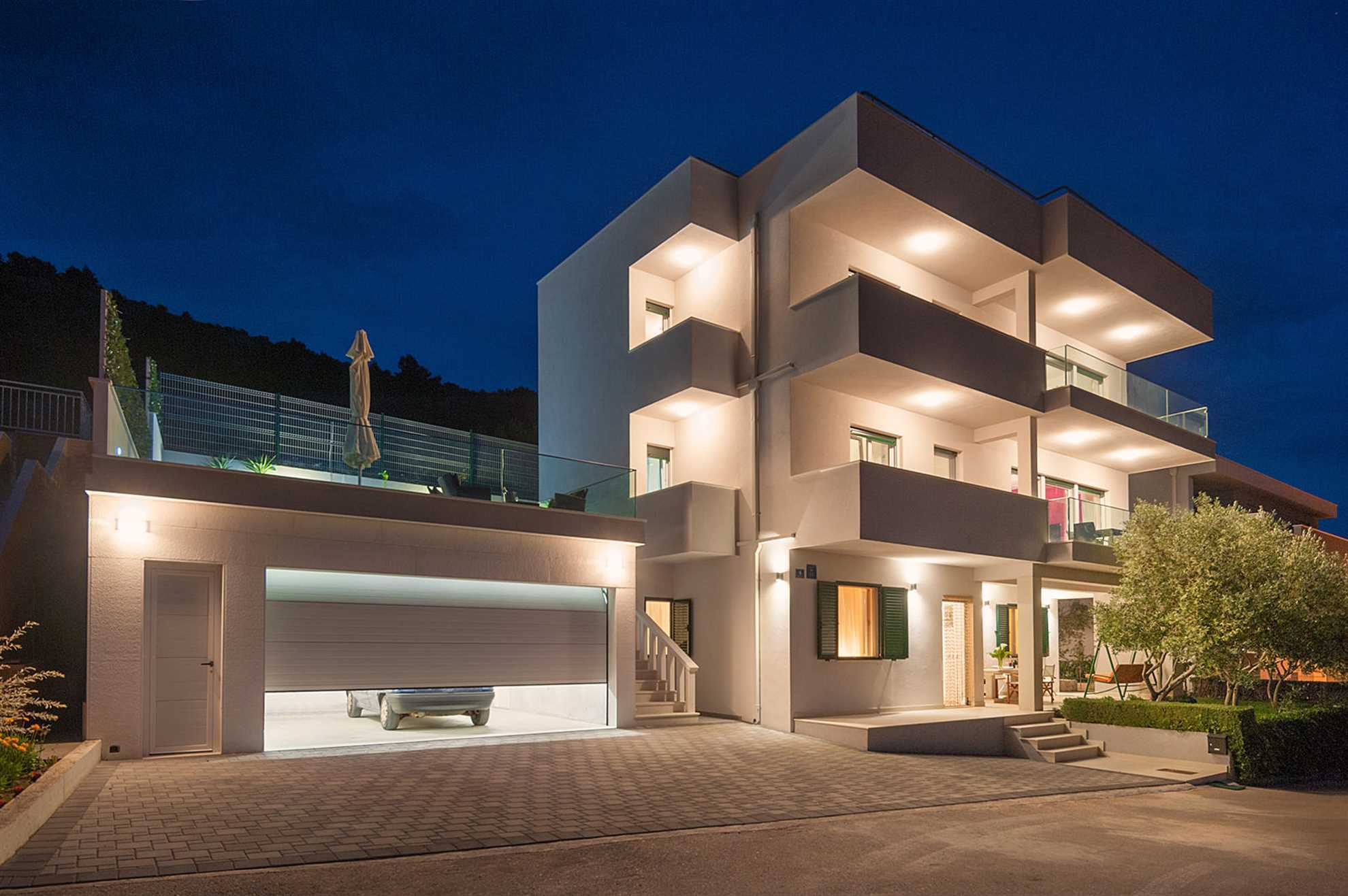 Villa Famiglia with Swimming pool