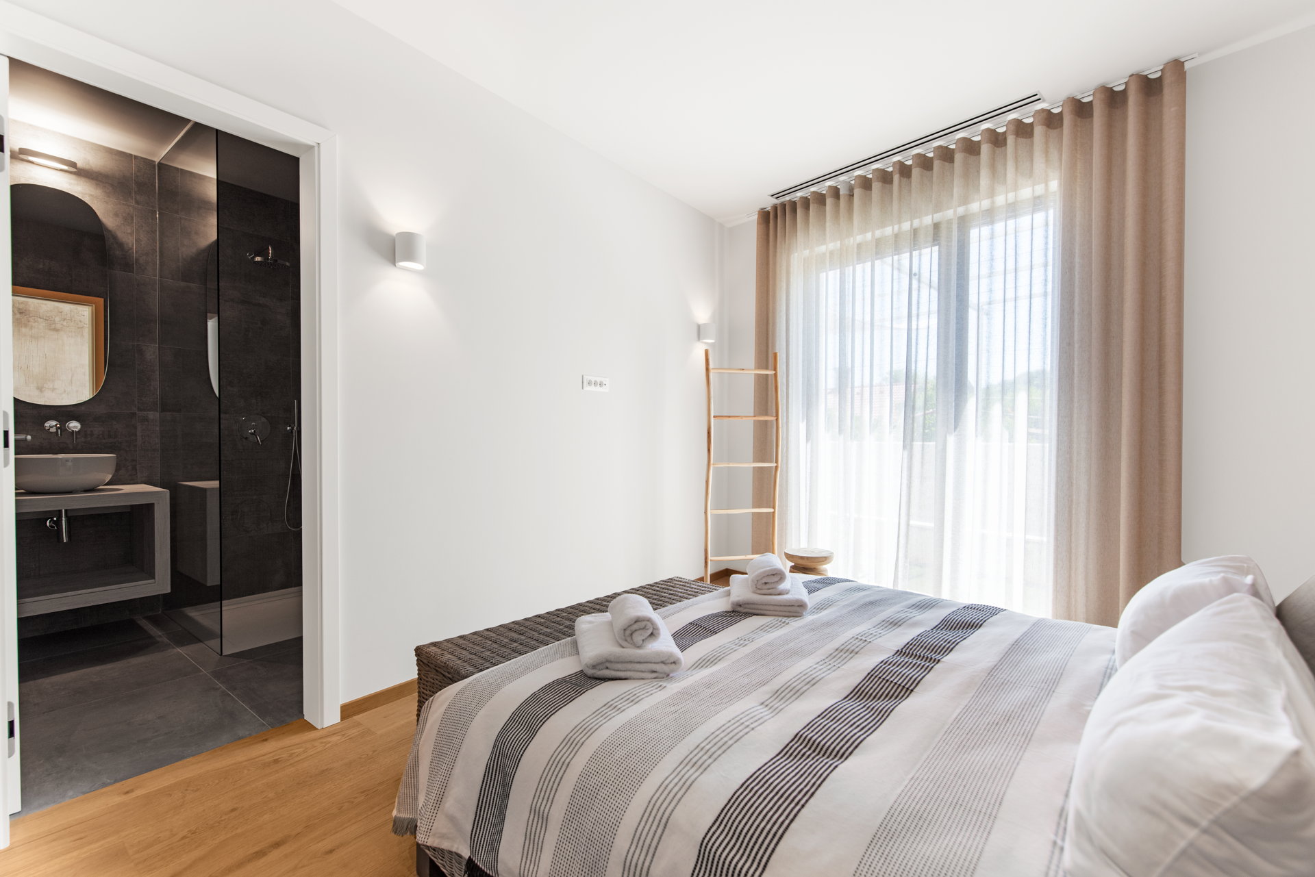 Villa Flying Star with Pool