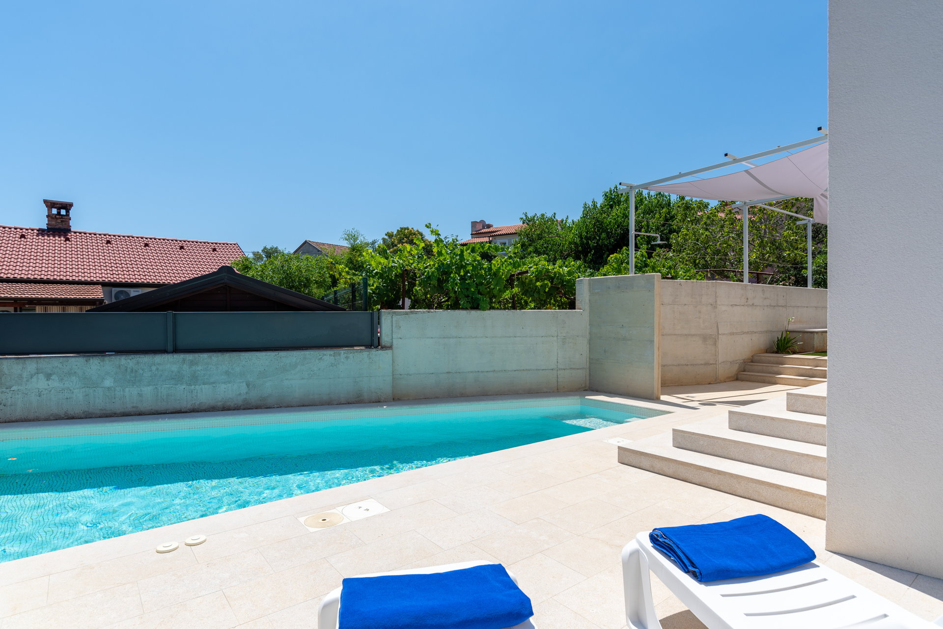 Villa Flying Star with Pool