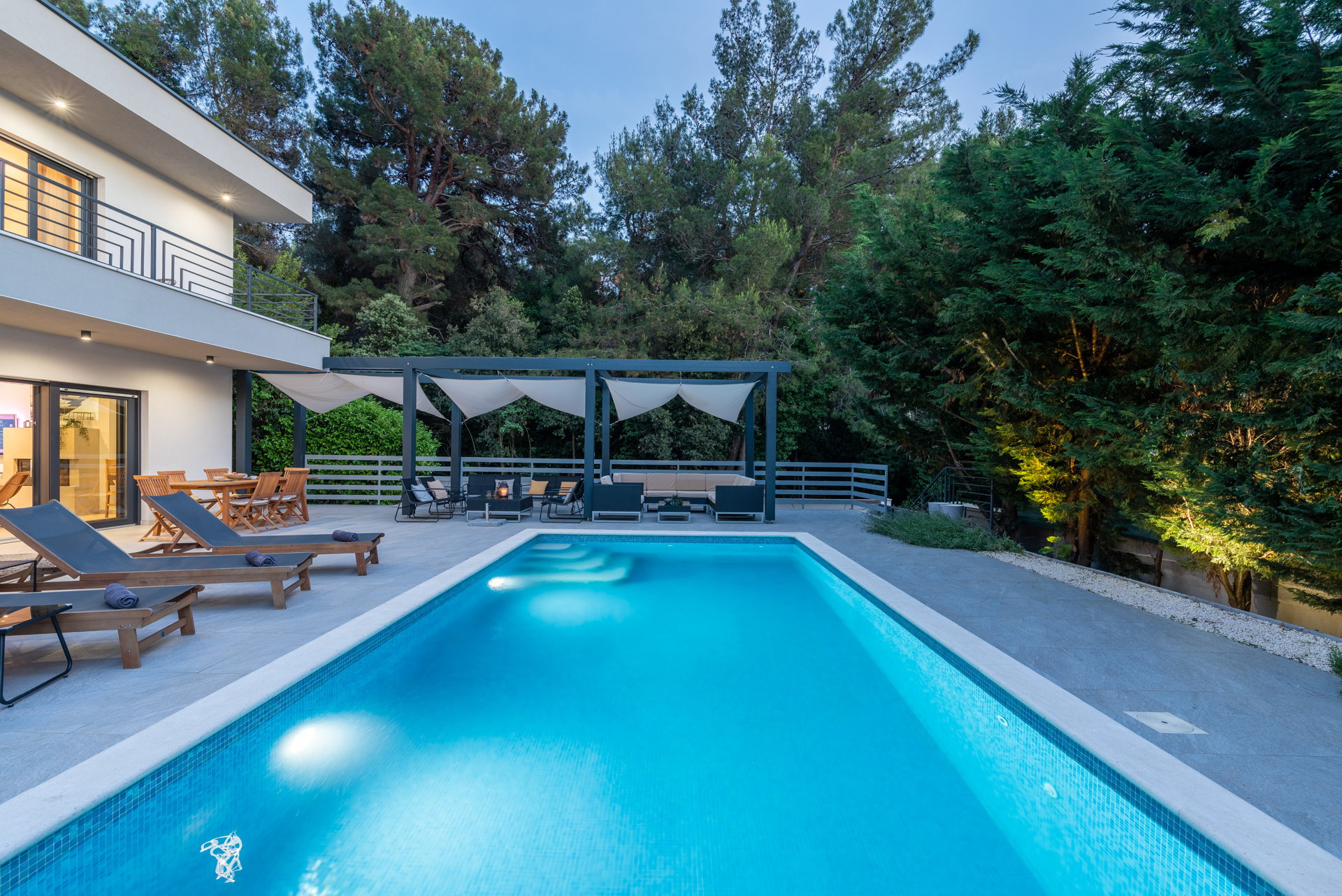 Luxury Villa Bosque with Pool