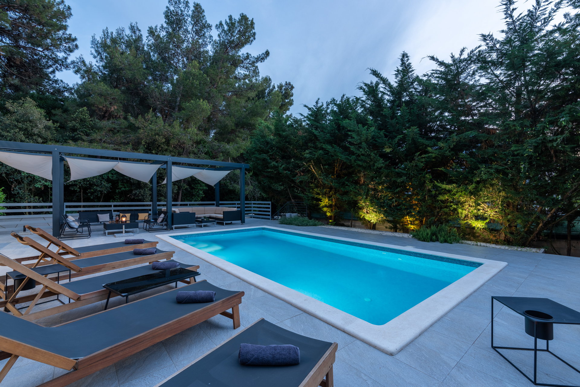 Luxury Villa Bosque with Pool