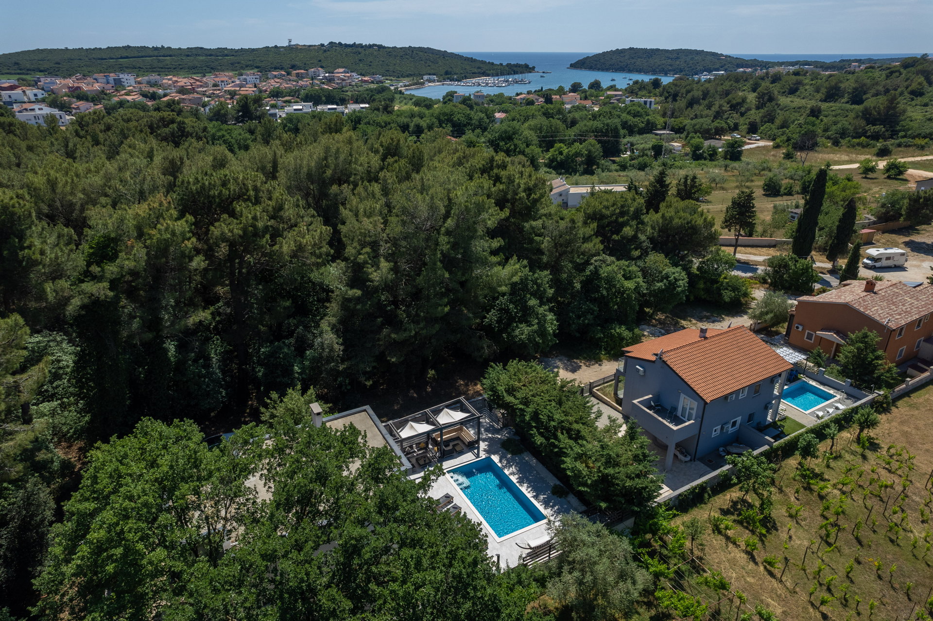 Luxury Villa Bosque with Pool