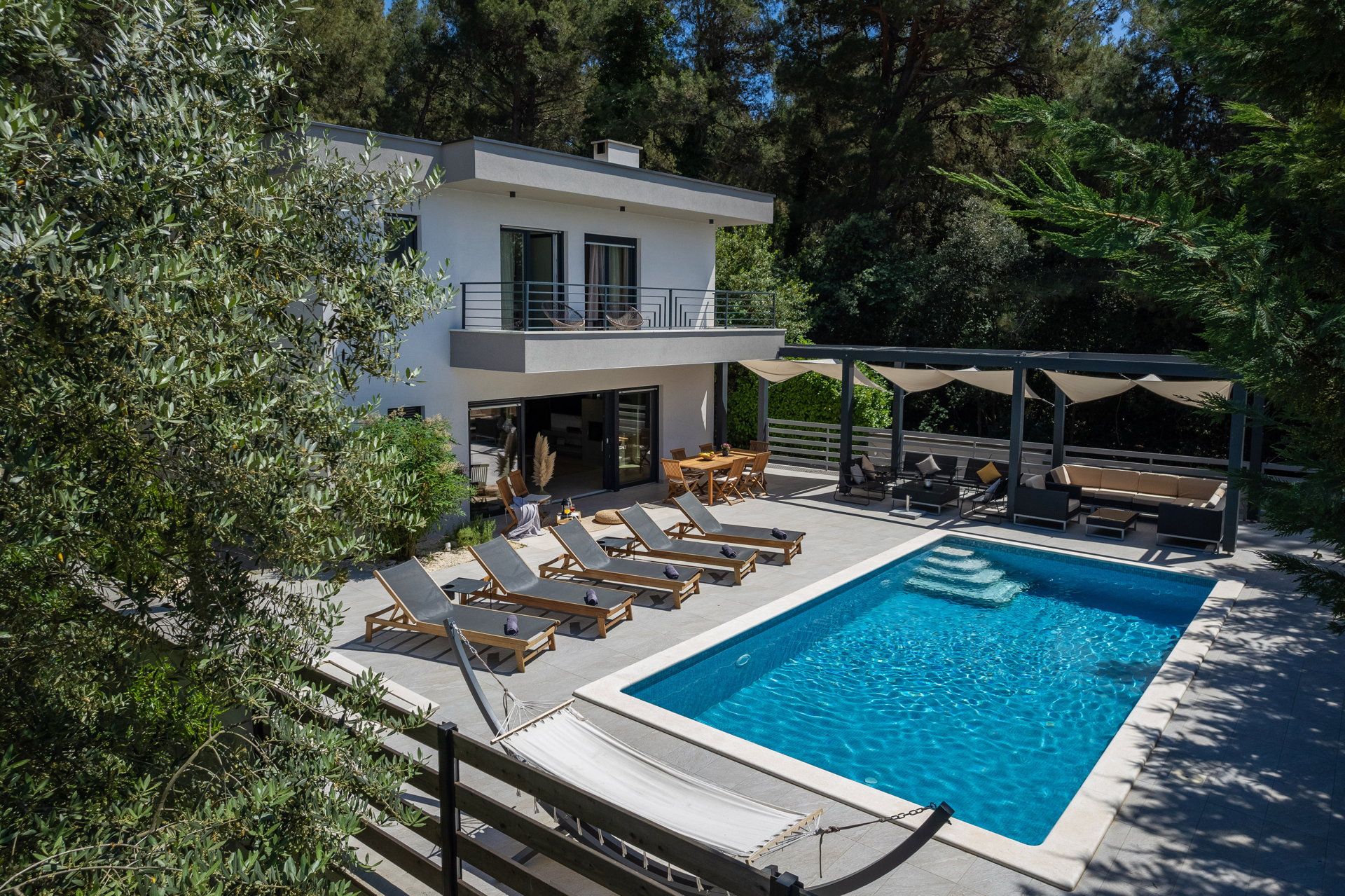 Luxury Villa Bosque with Pool