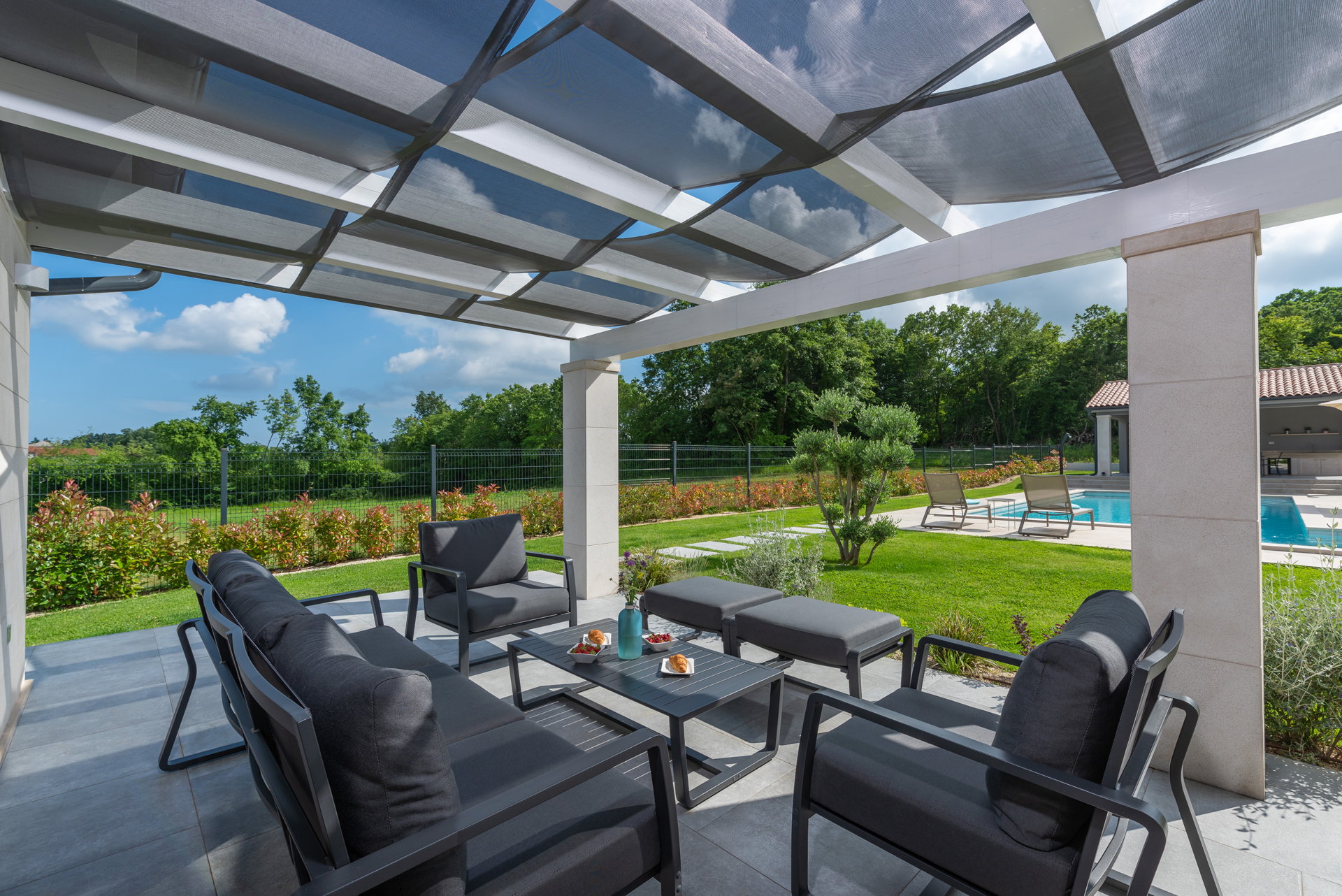 Villa Porta Aurea with Pool