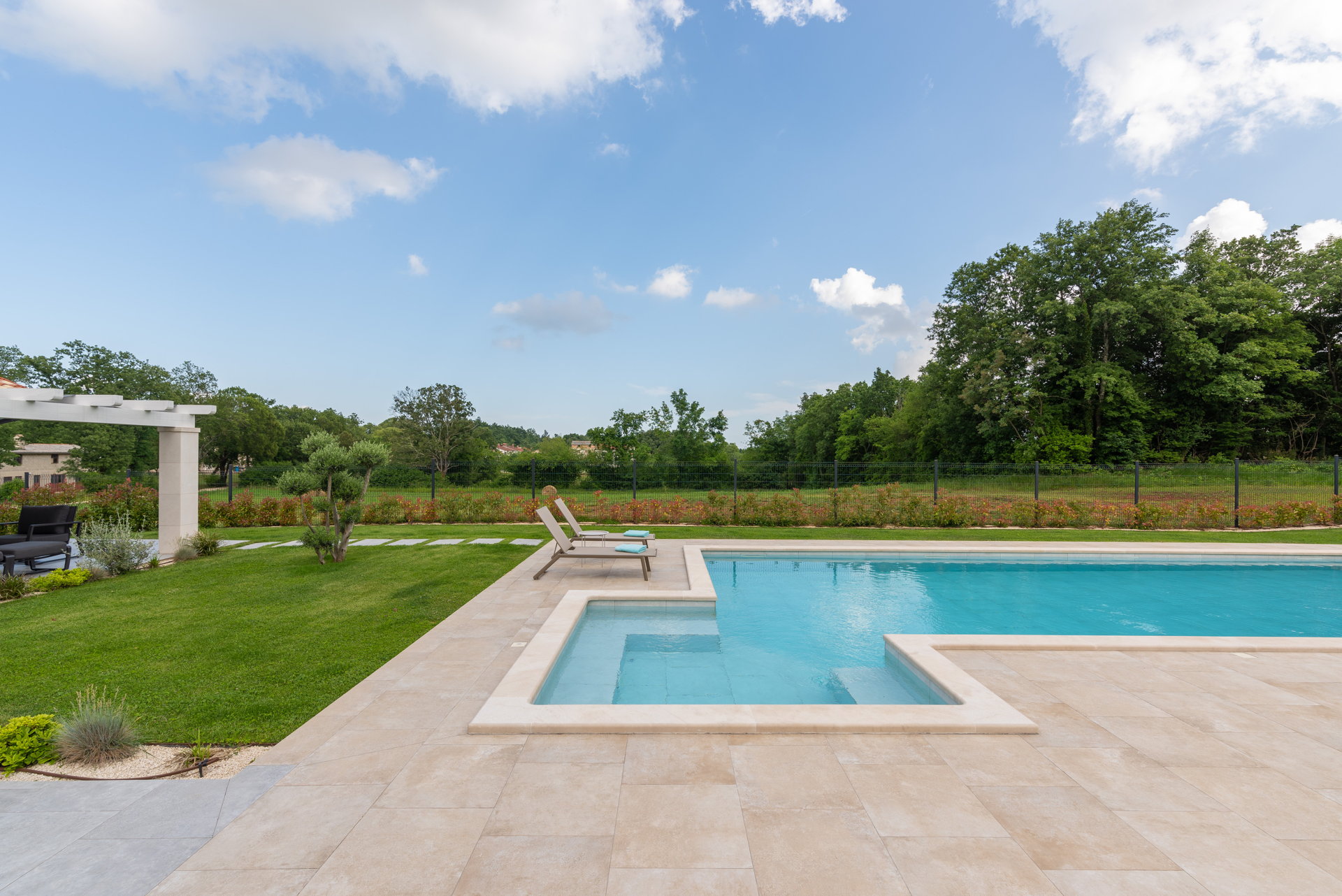 Villa Porta Aurea with Pool