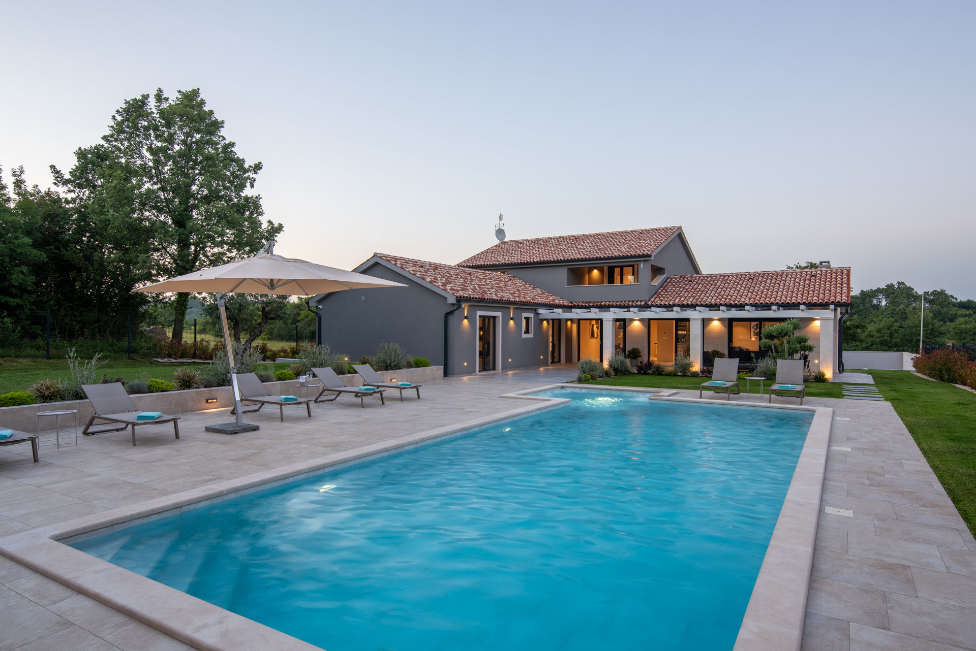 Villa Porta Aurea with Pool