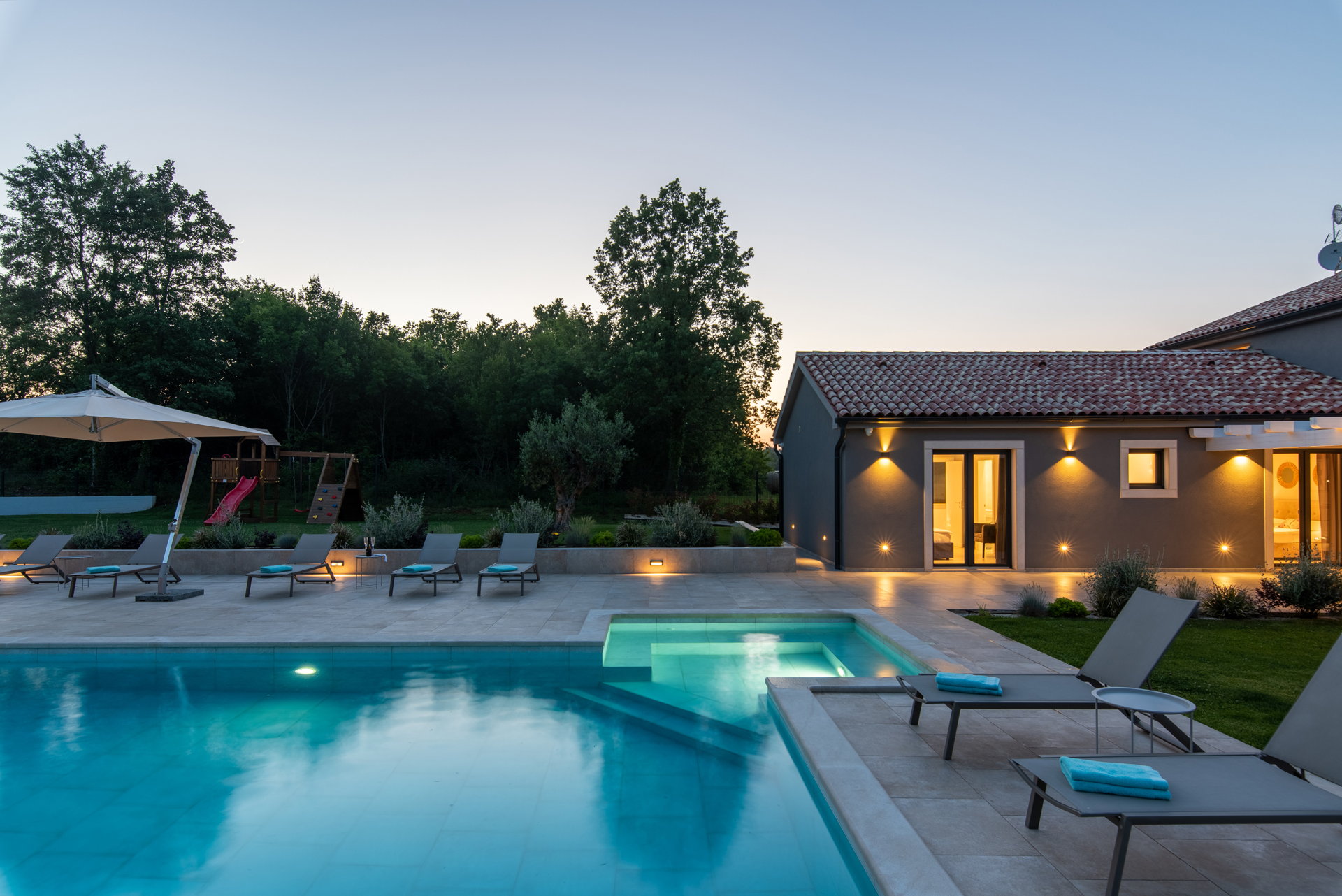Villa Porta Aurea with Pool