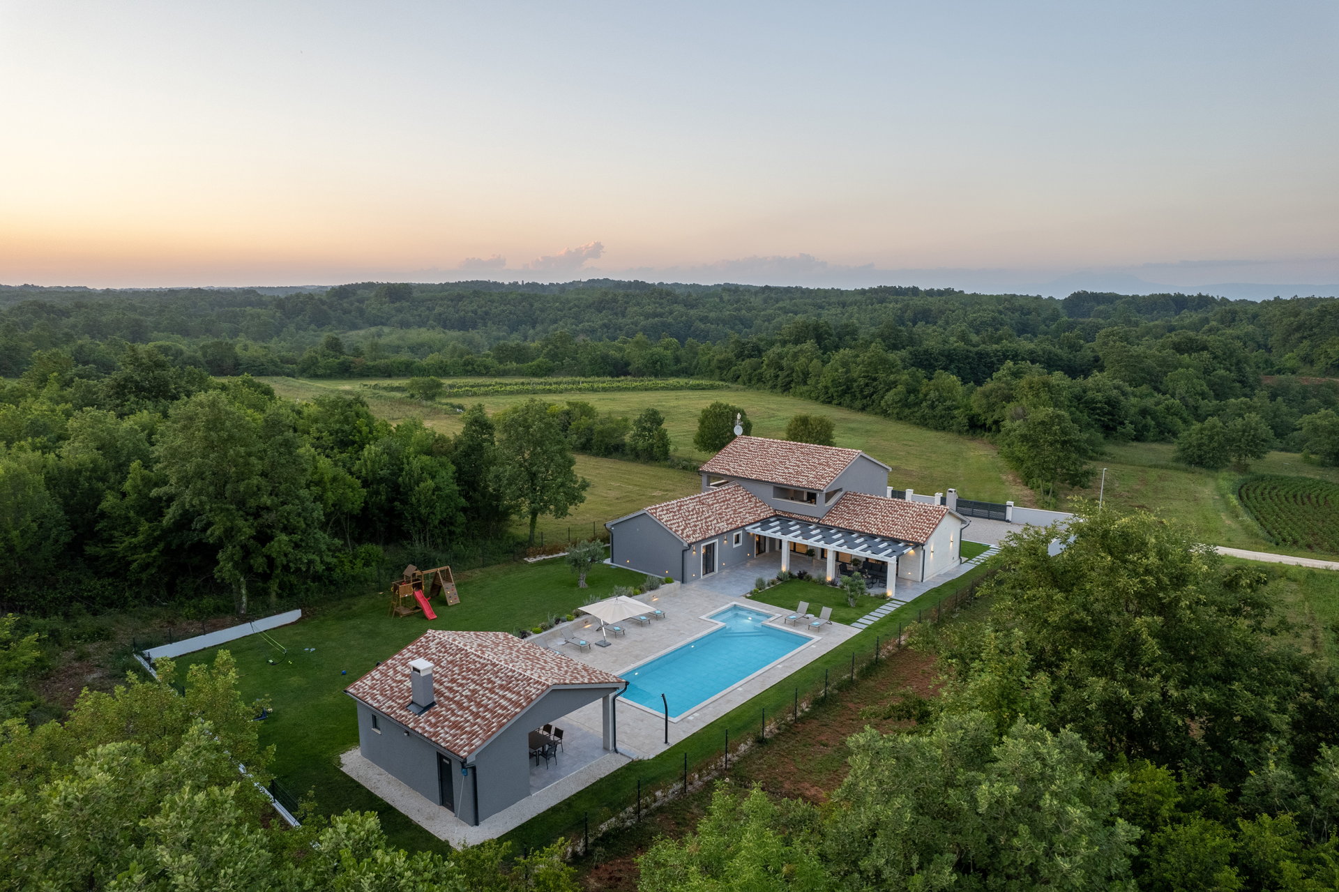 Villa Porta Aurea with Pool
