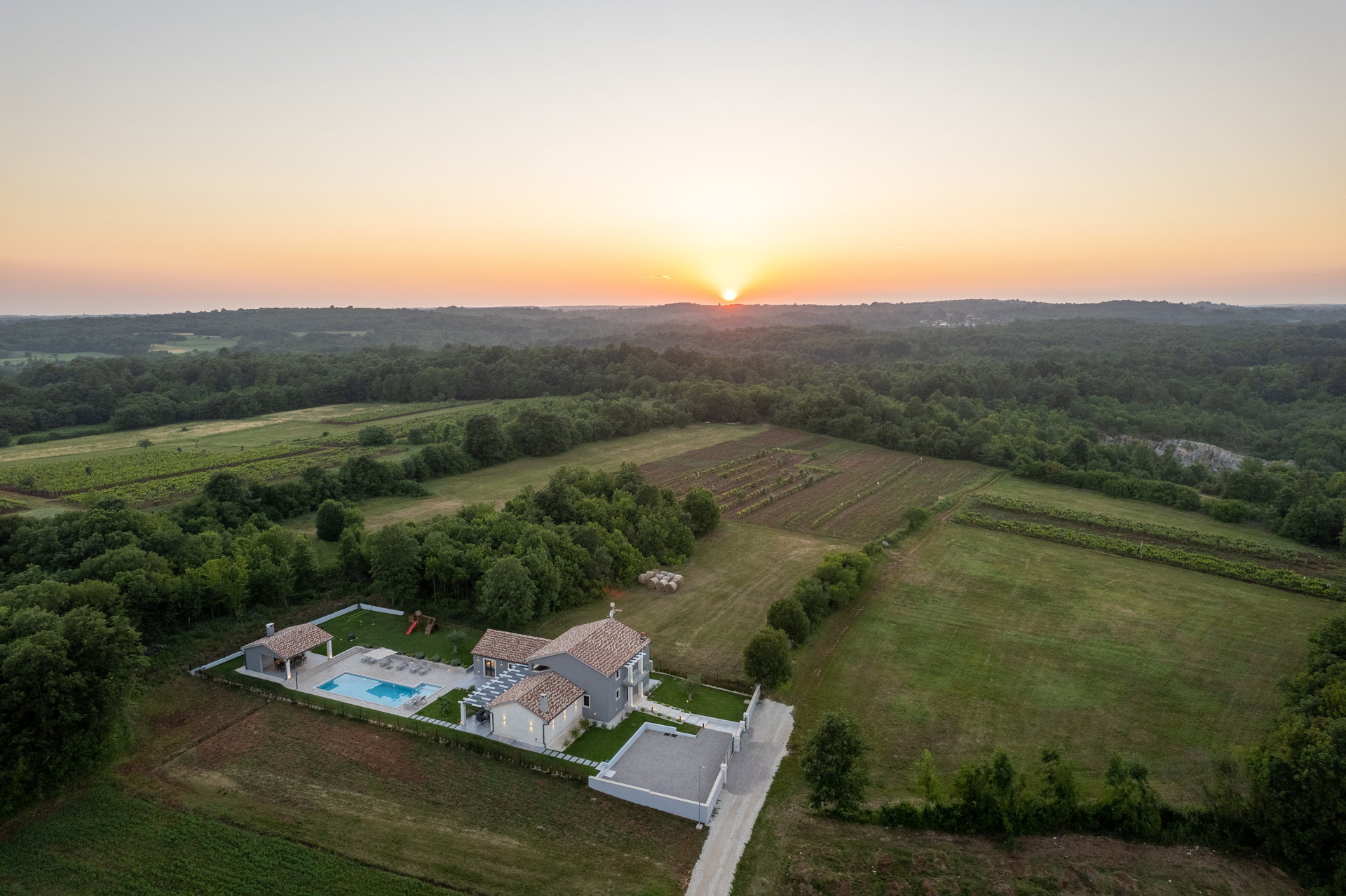 Villa Porta Aurea with Pool