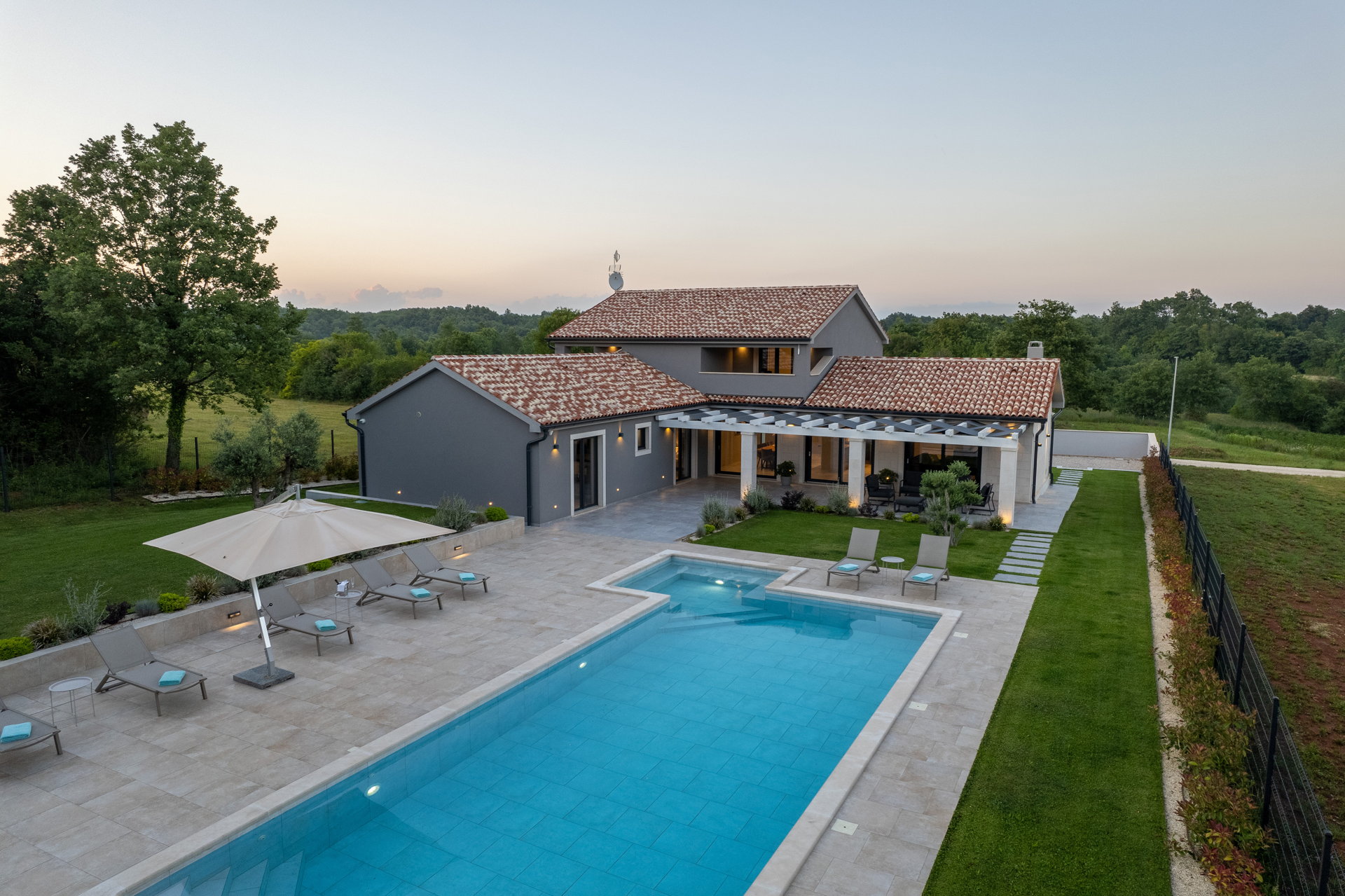 Villa Porta Aurea with Pool