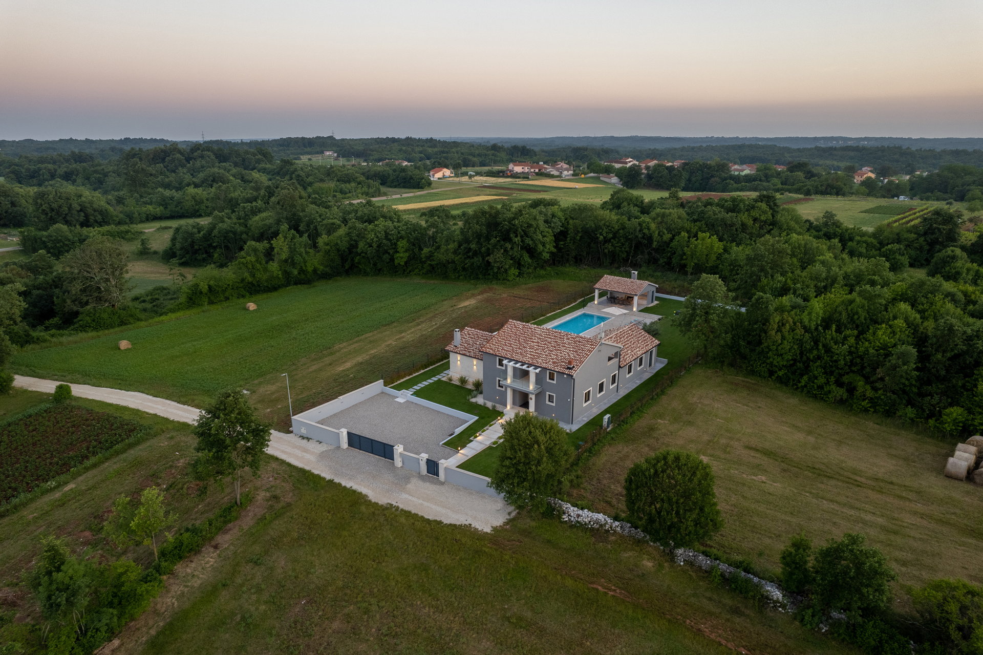Villa Porta Aurea with Pool