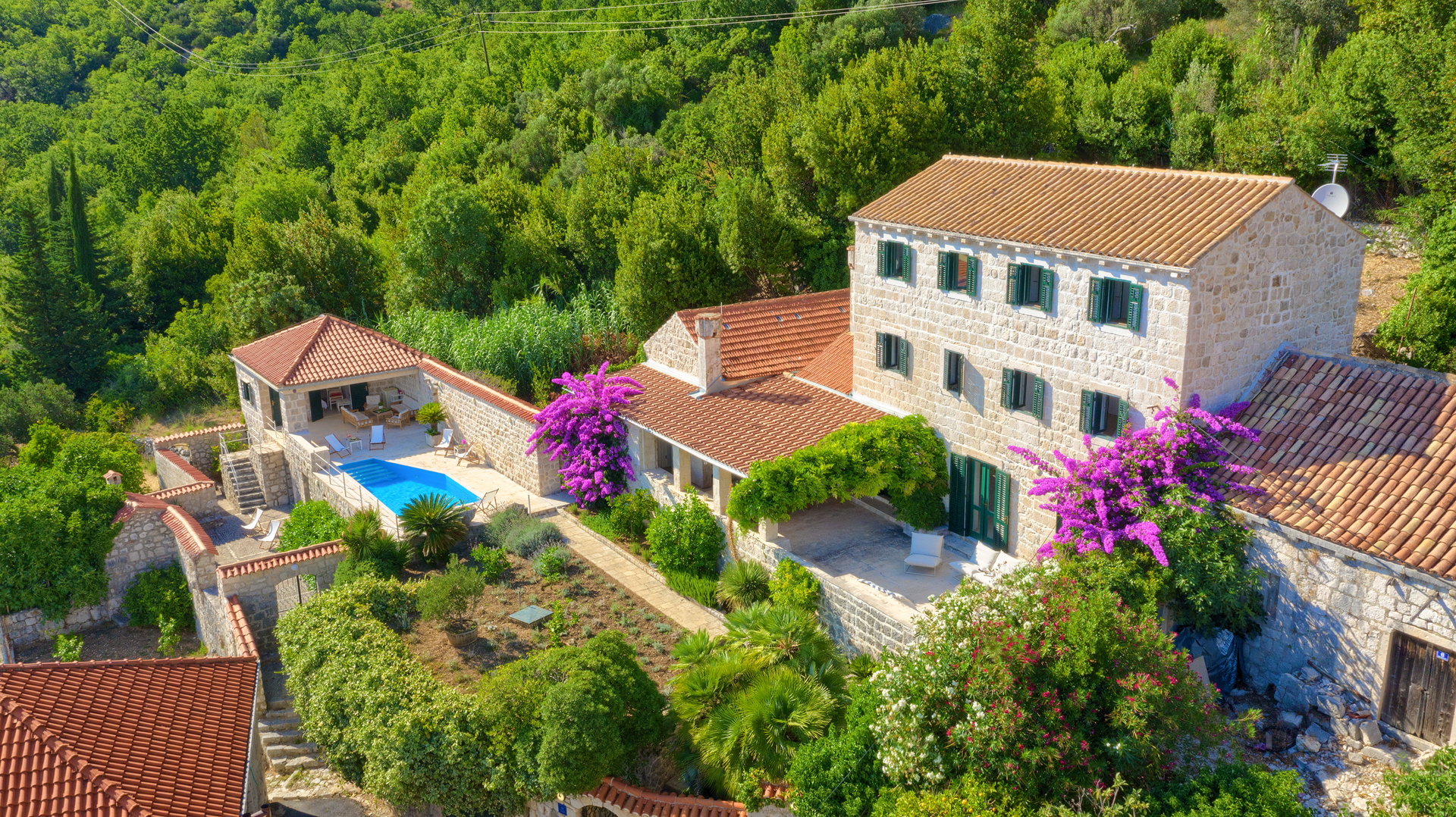 Villa Above the Sky with Pool