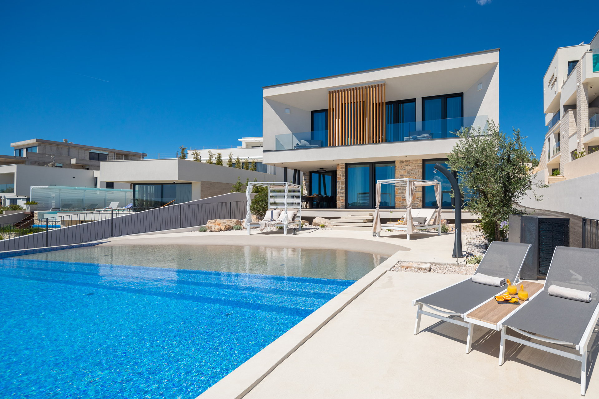 Luxury Villa Siesta with Pool