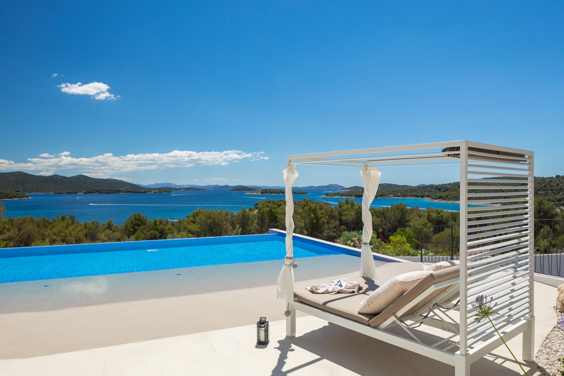 Luxury Villa Siesta with Pool