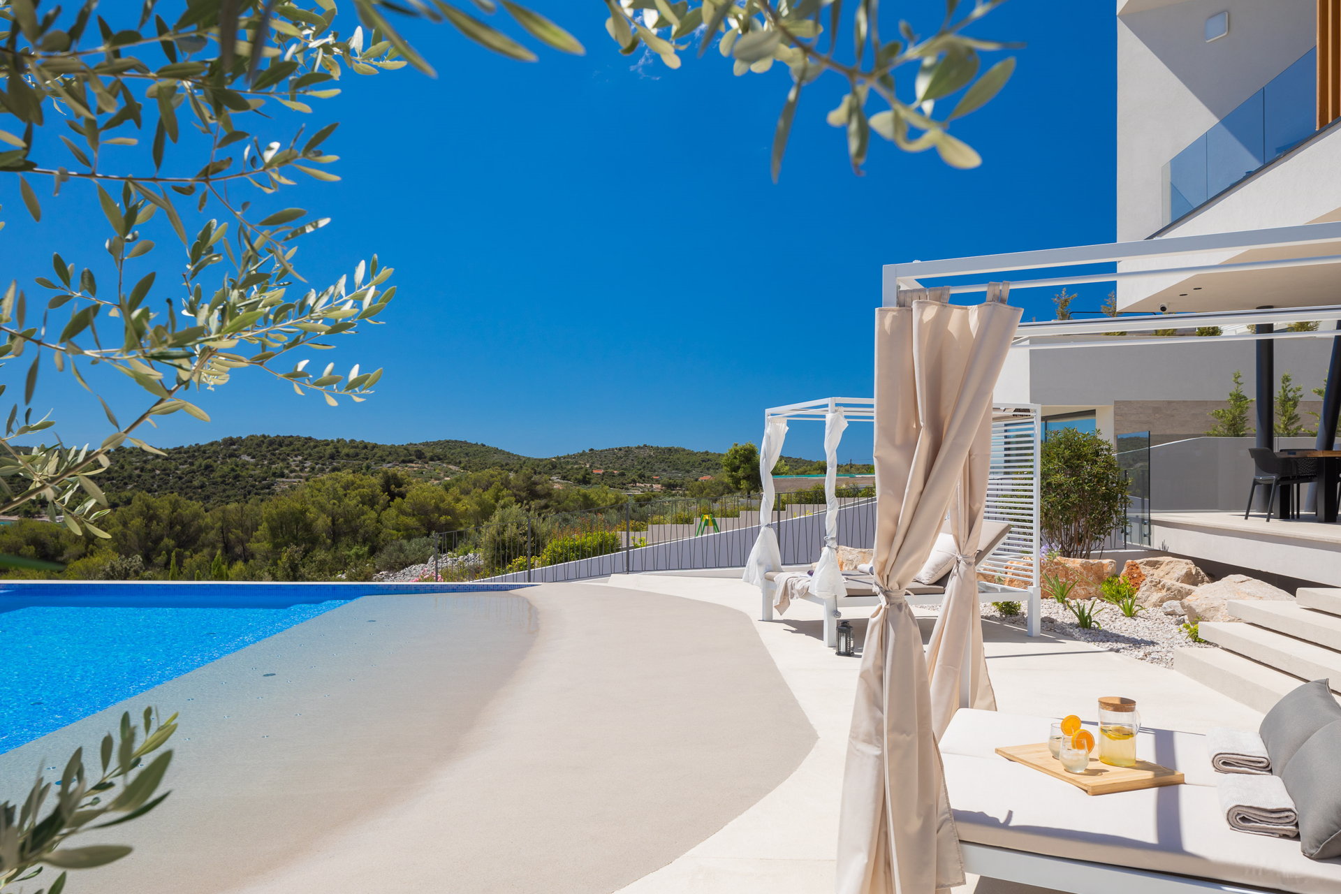 Luxury Villa Siesta with Pool