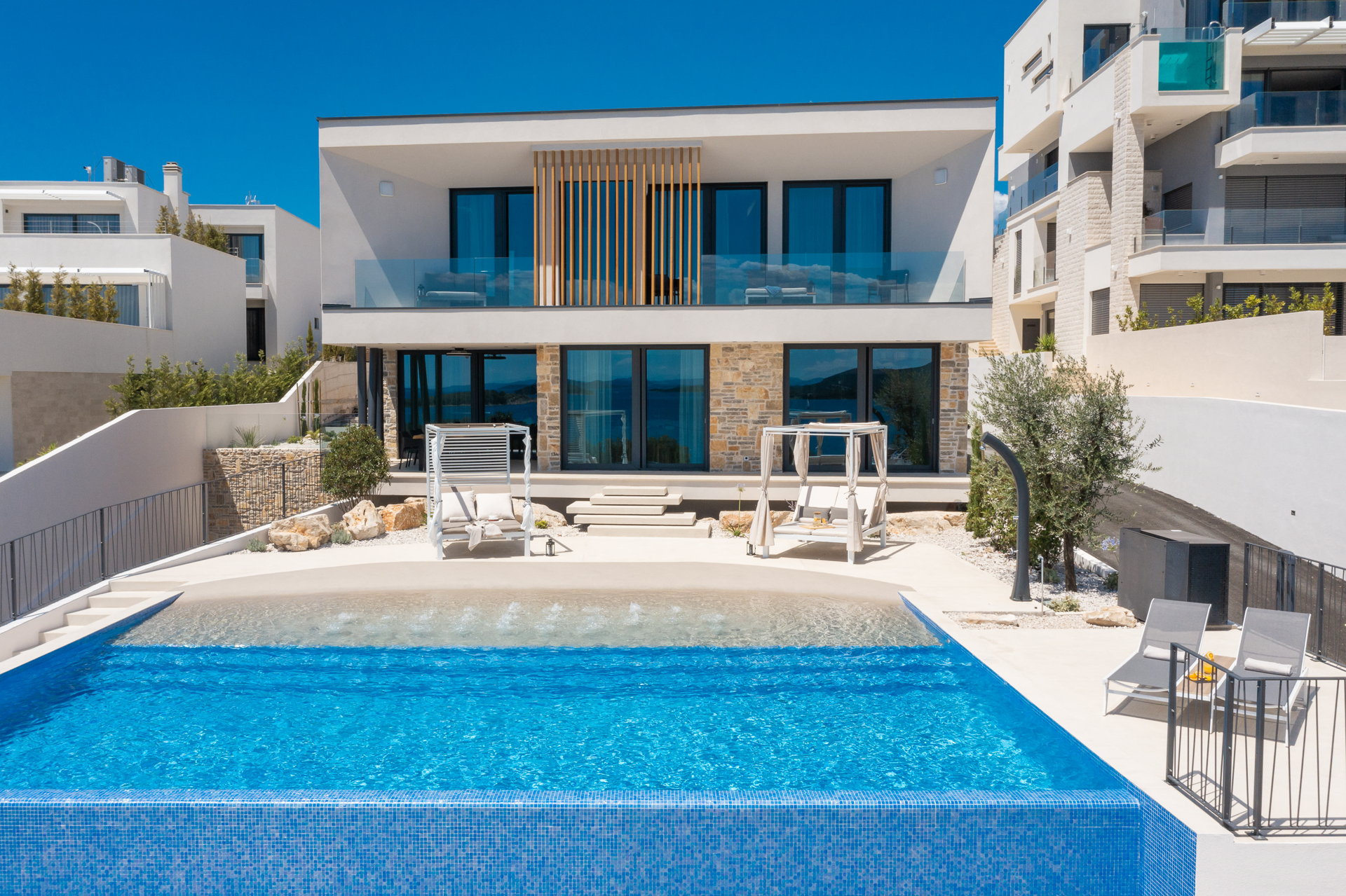 Luxury Villa Siesta with Pool
