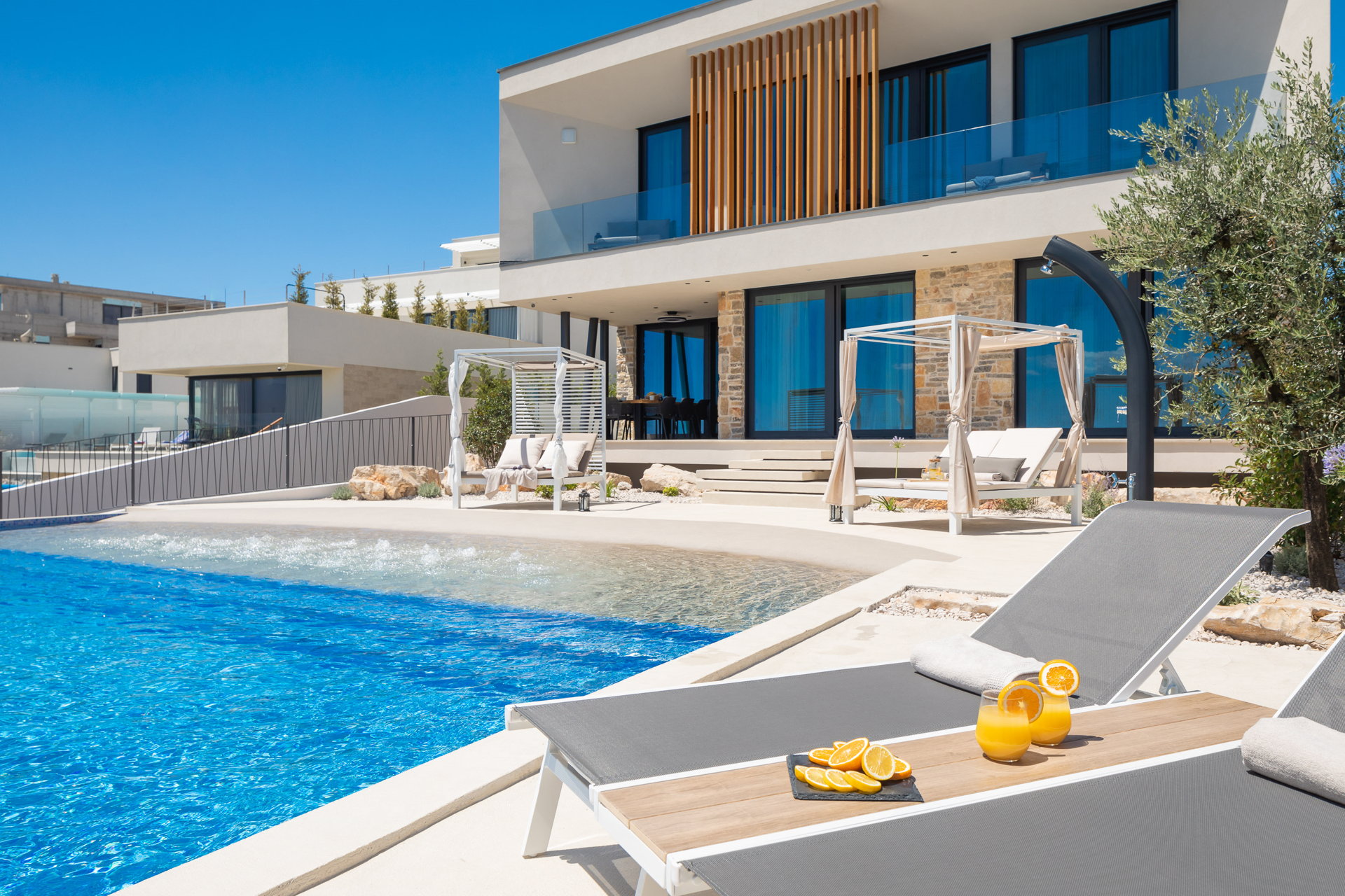 Luxury Villa Siesta with Pool