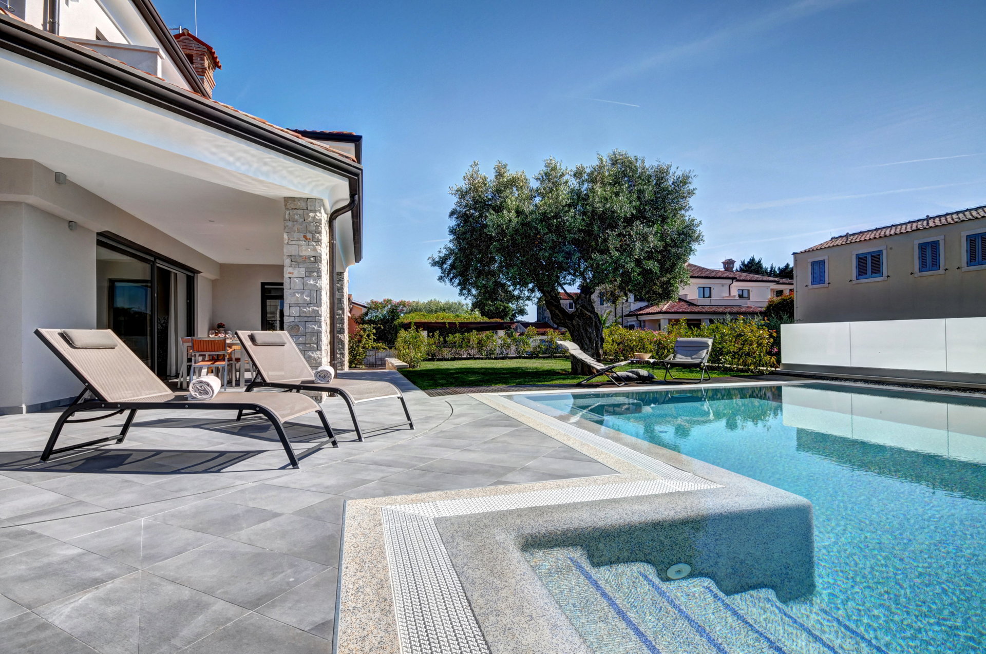 Villa Emotion with Pool