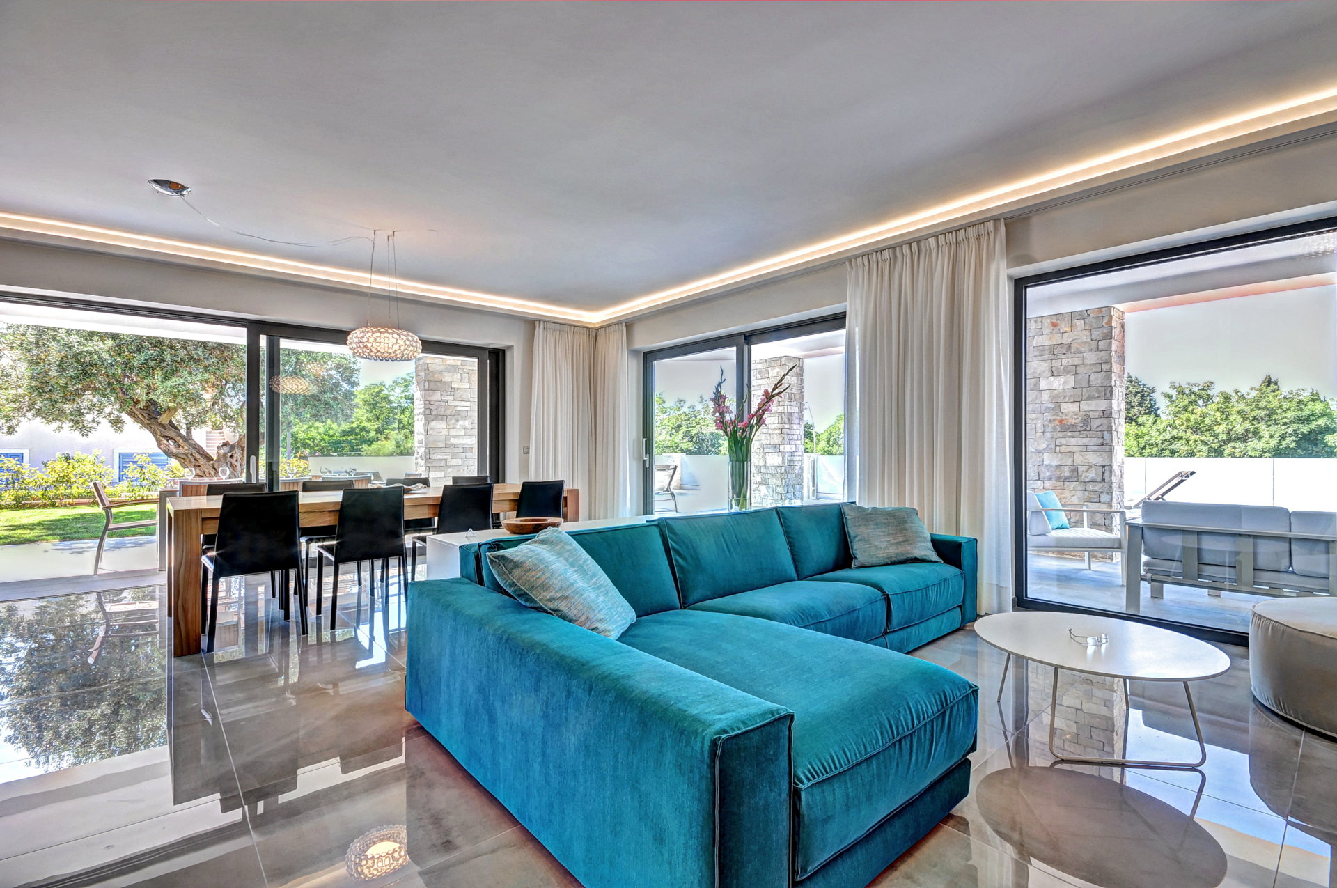 Villa Emotion with Pool