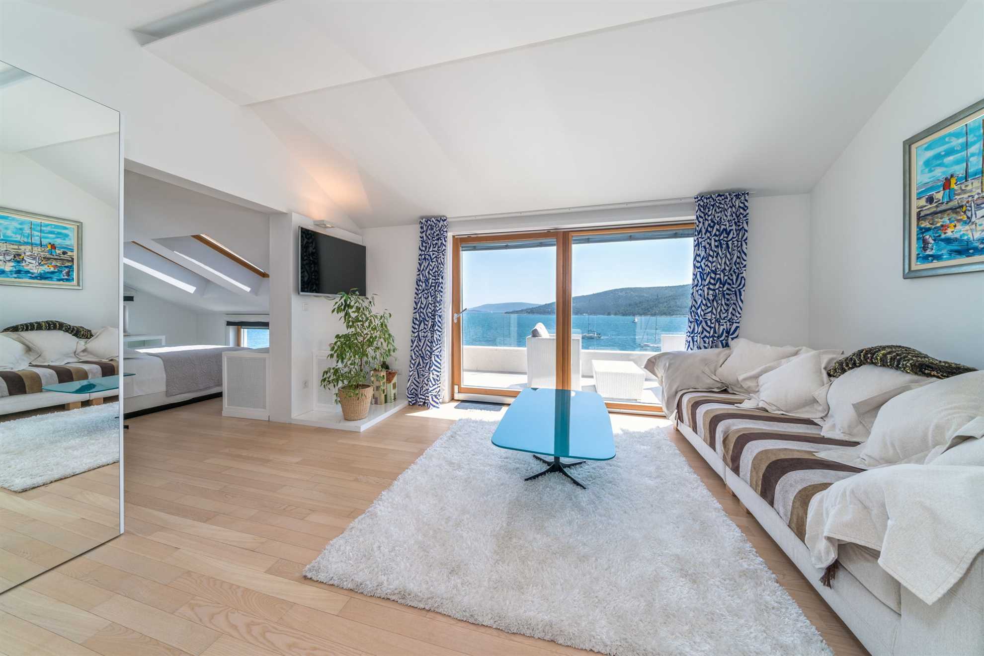 Villa Mediterraneo with Swimming pool