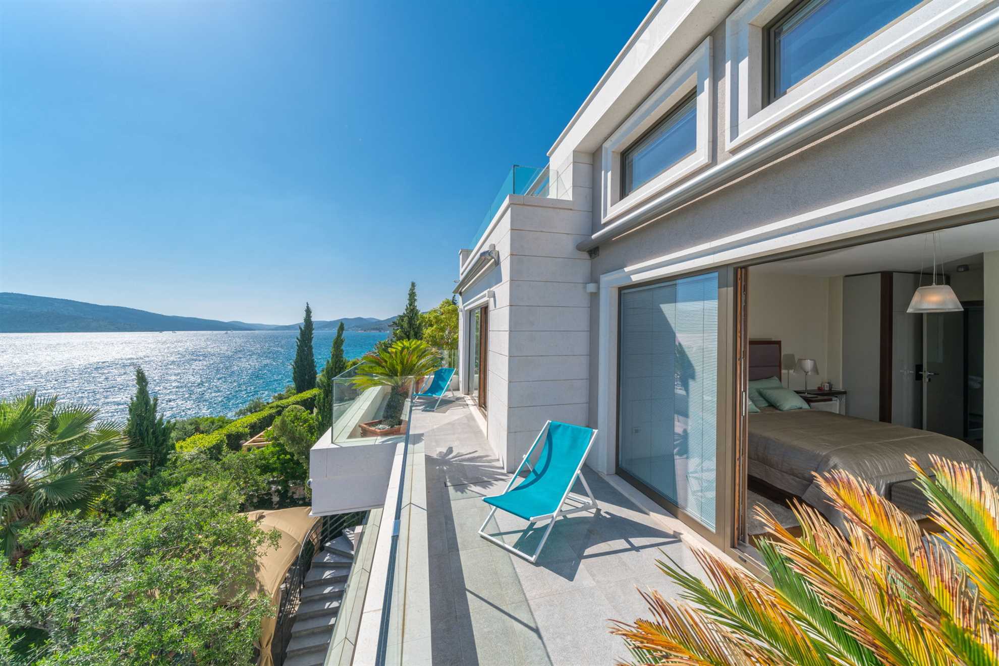Villa Mediterraneo with Swimming pool