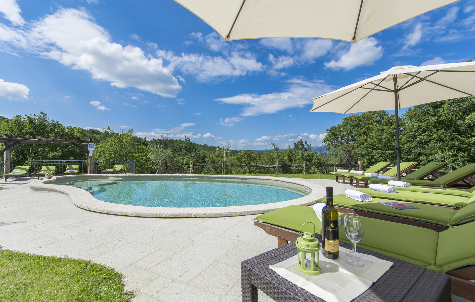 Villa Green Paradise with Pool