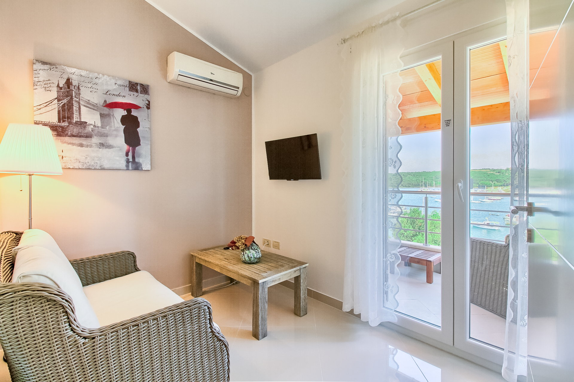 Villa Lyra with Private Pool
