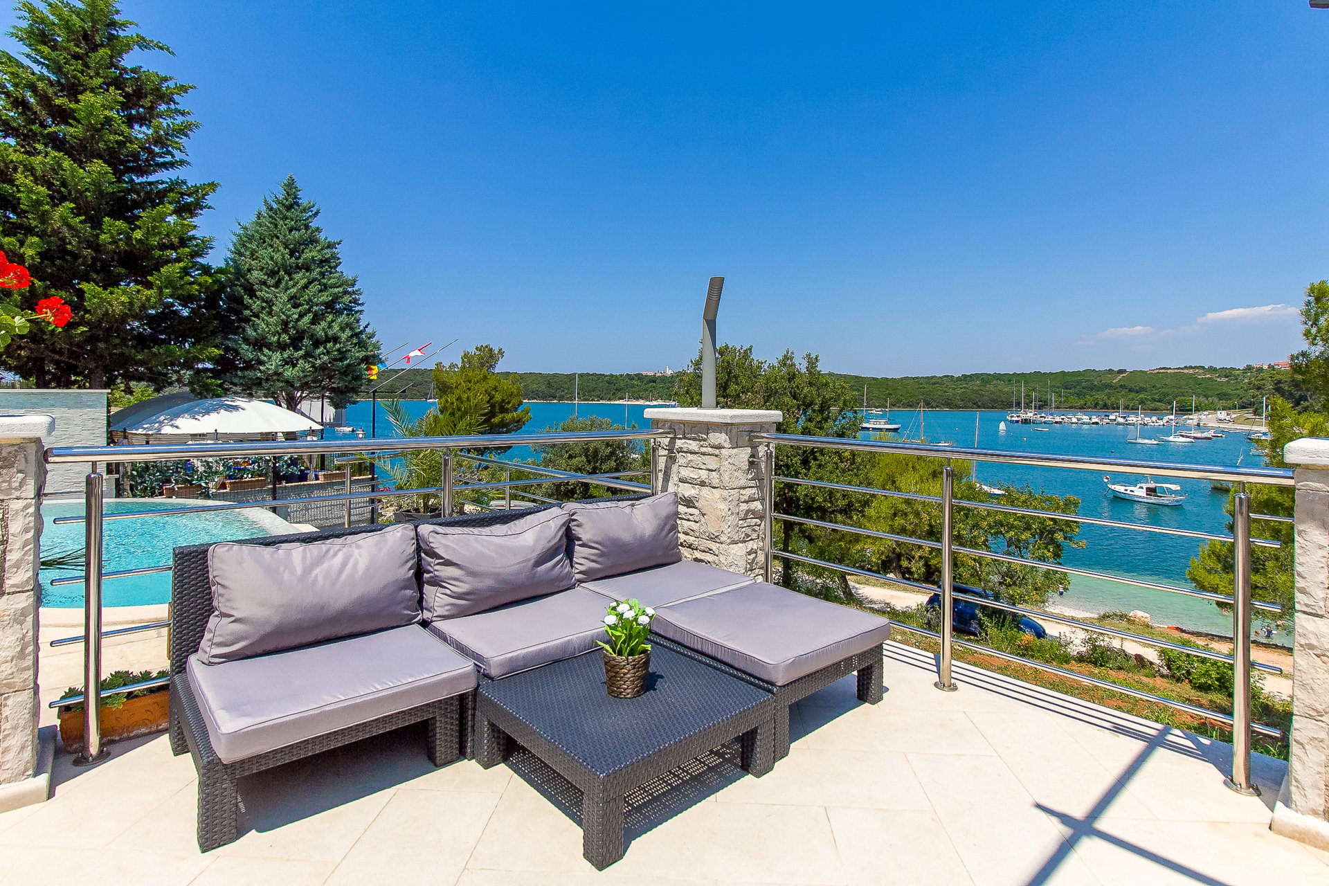 Villa Lyra with Private Pool