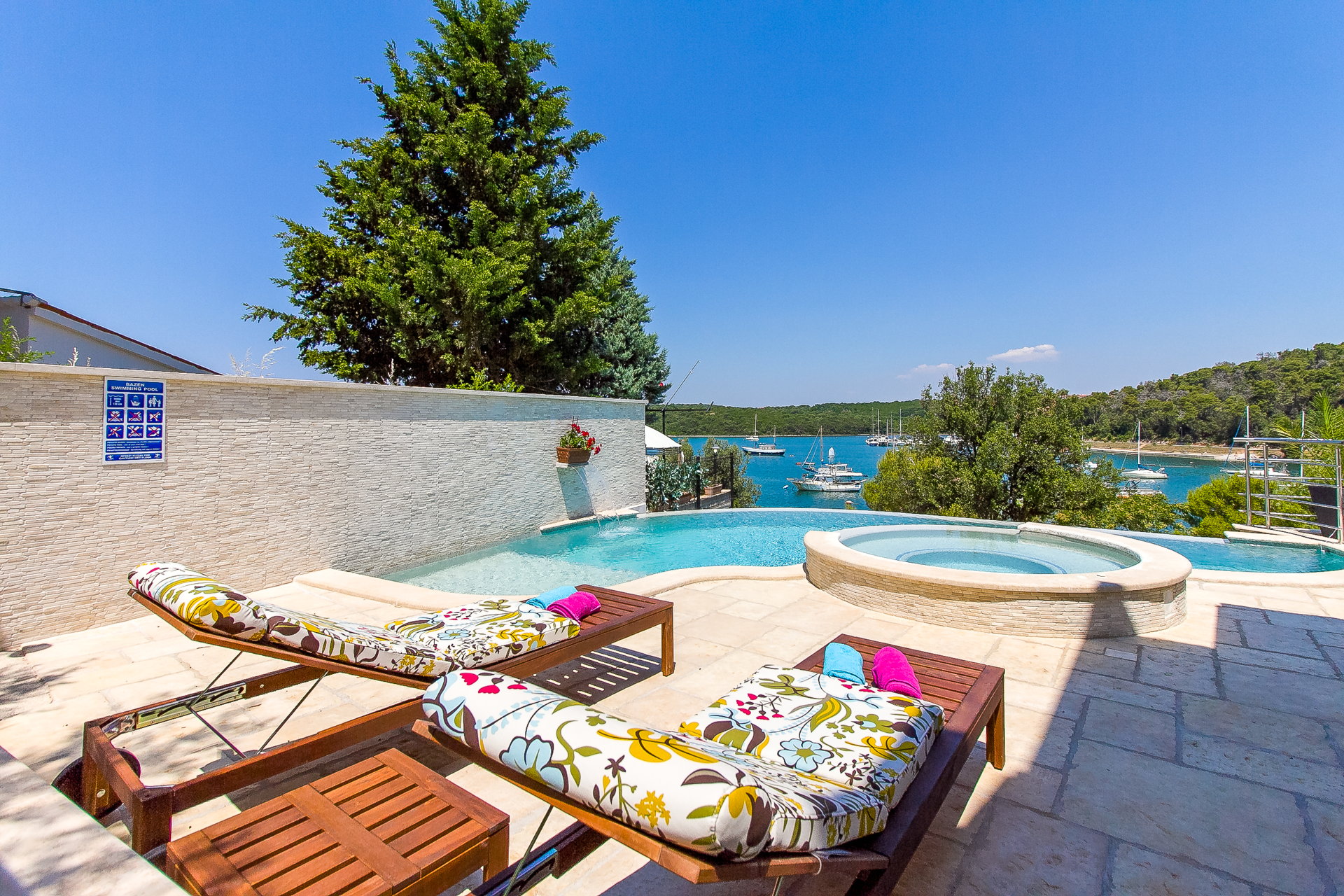 Villa Lyra with Private Pool