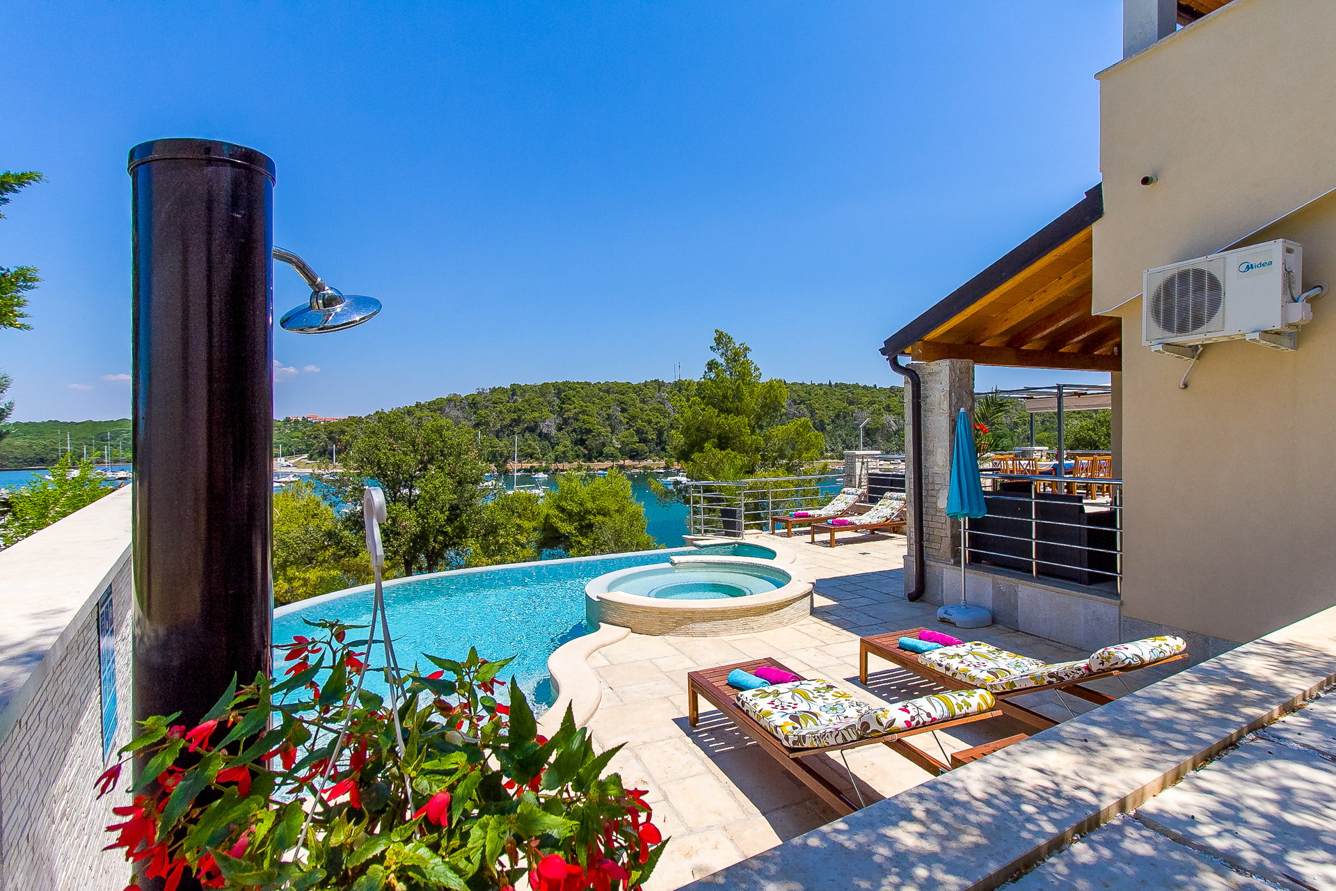 Villa Lyra with Private Pool