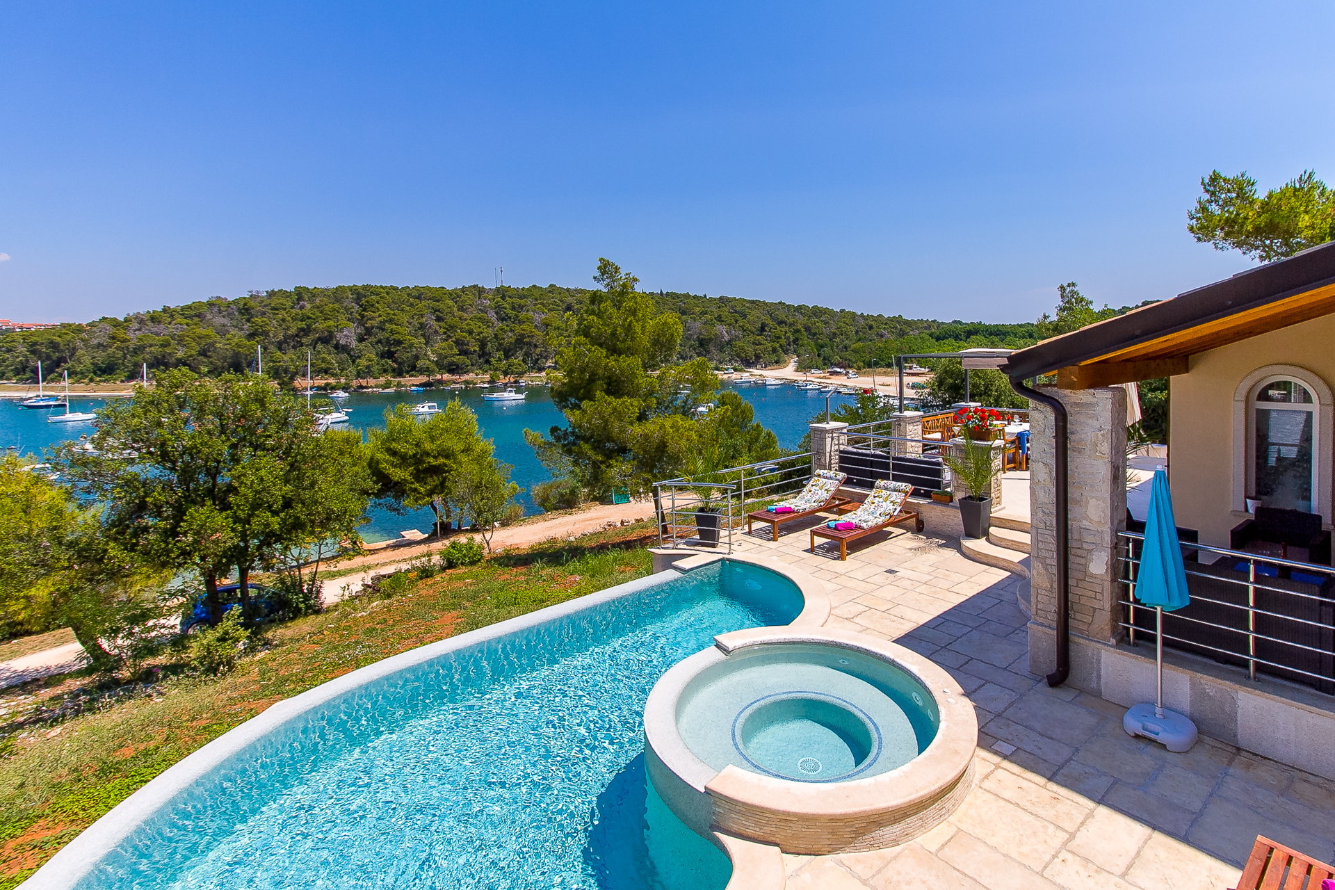 Villa Lyra with Private Pool