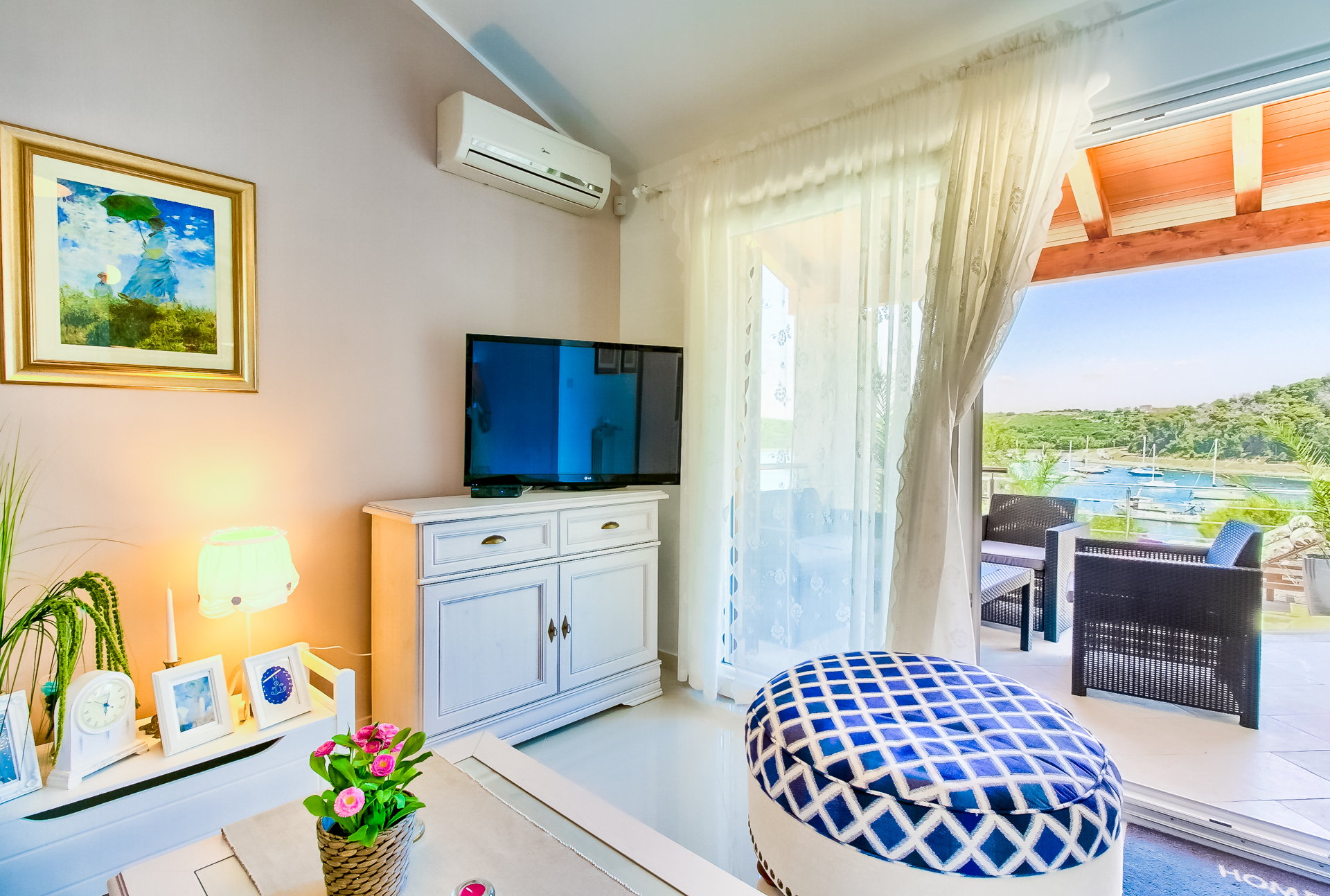 Villa Lyra with Private Pool