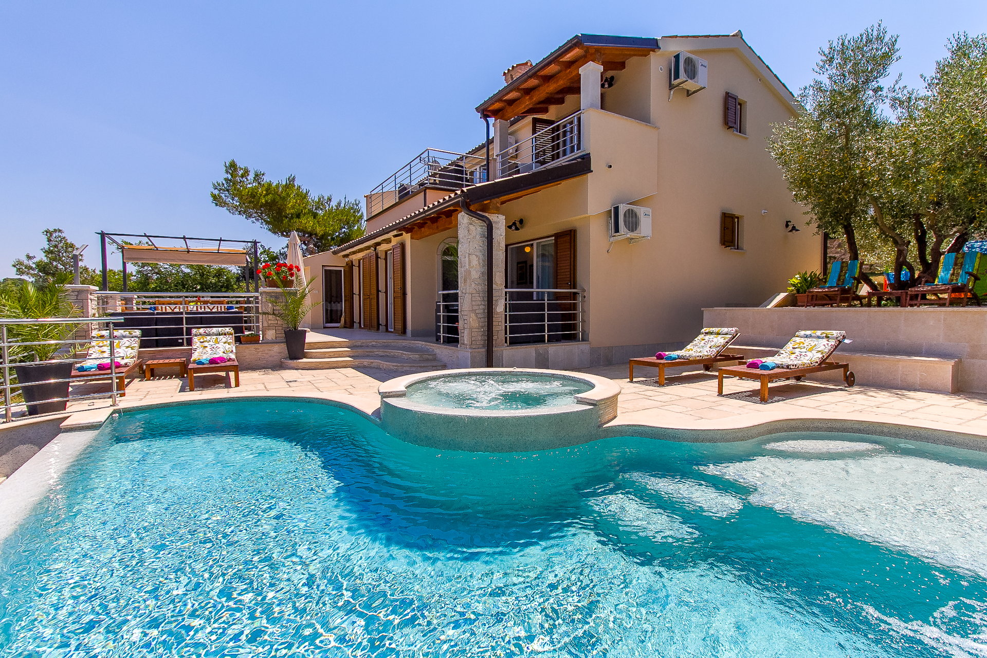 Villa Lyra with Private Pool