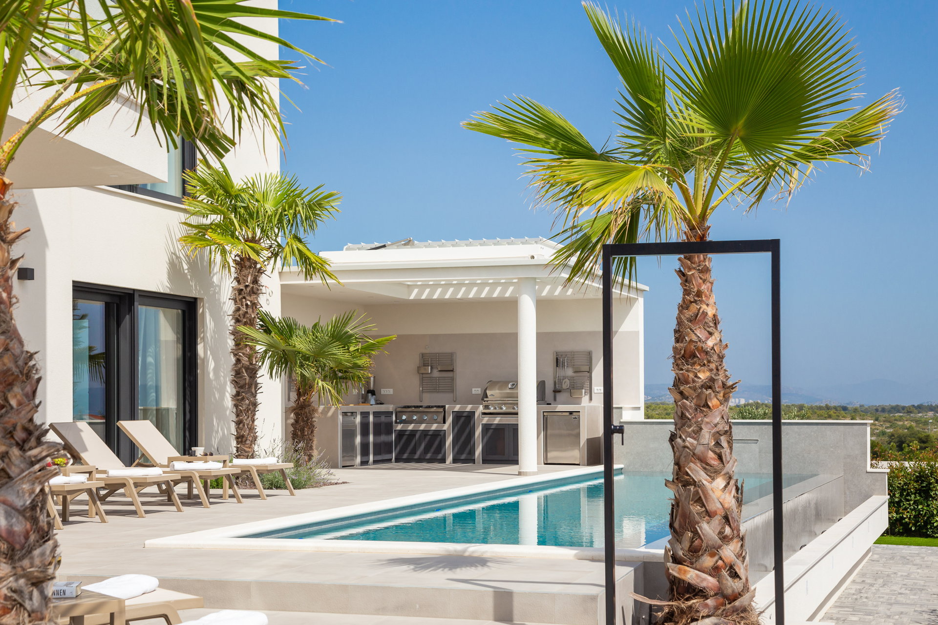 Luxury Villa Superstar with Pool