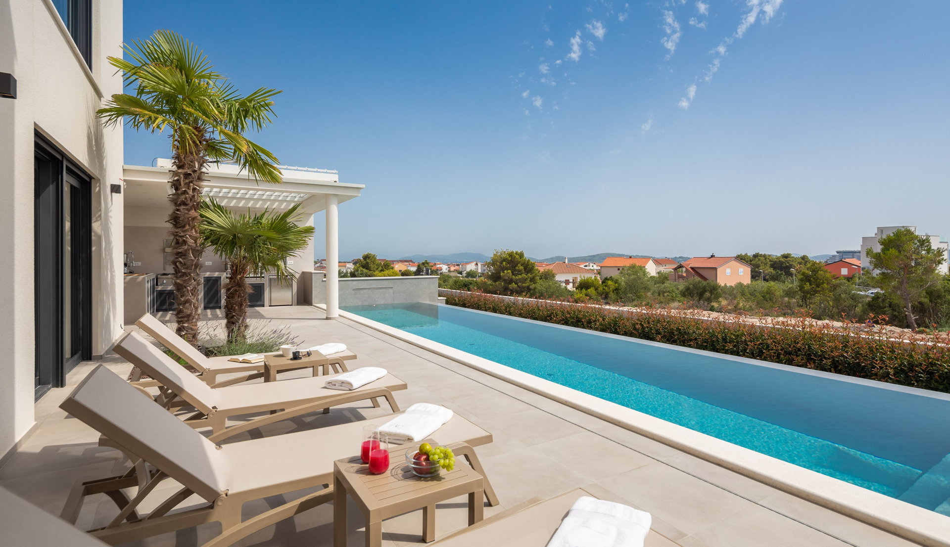 Luxury Villa Superstar with Pool