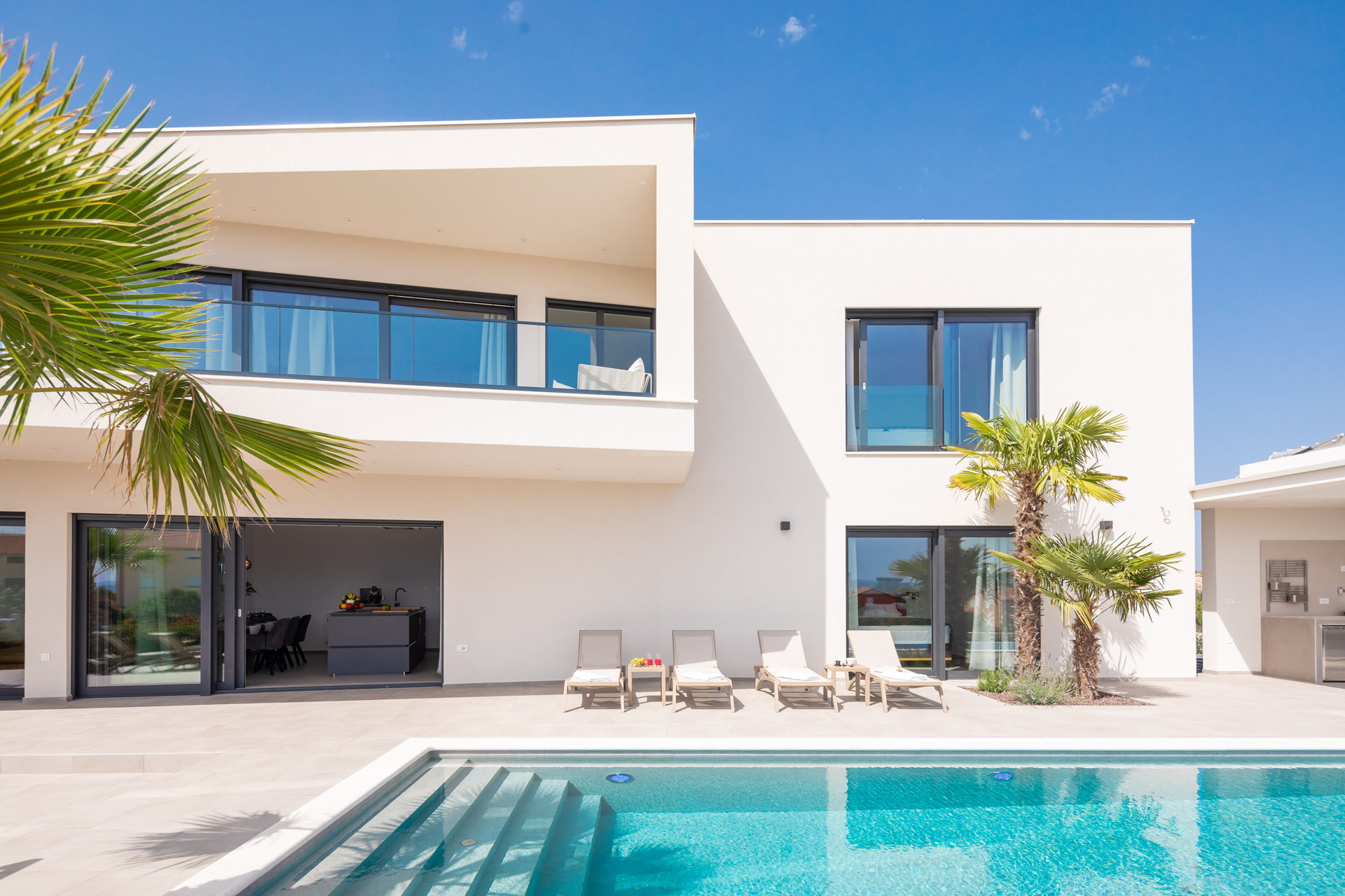 Luxury Villa Superstar with Pool