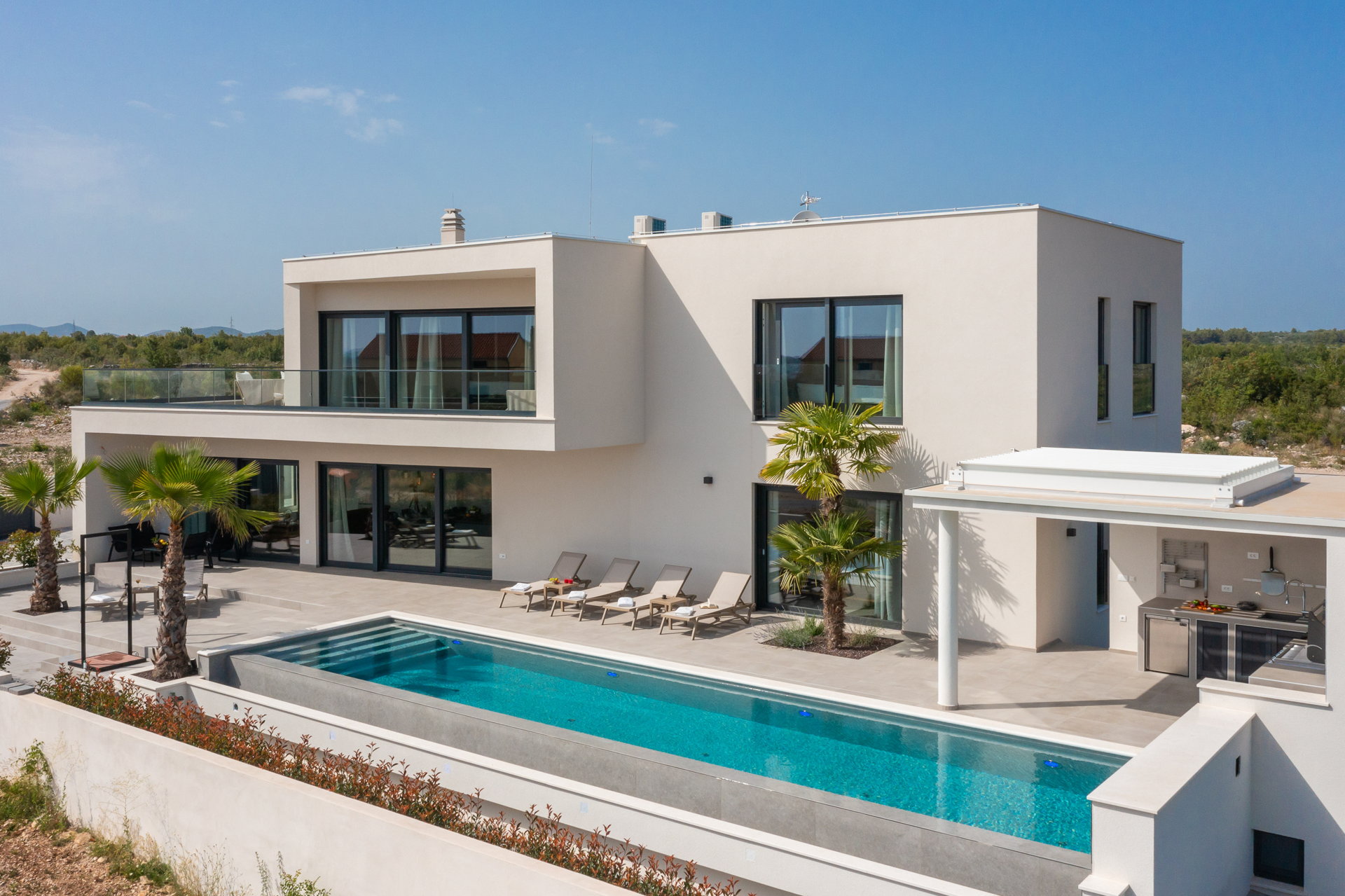 Luxury Villa Superstar with Pool