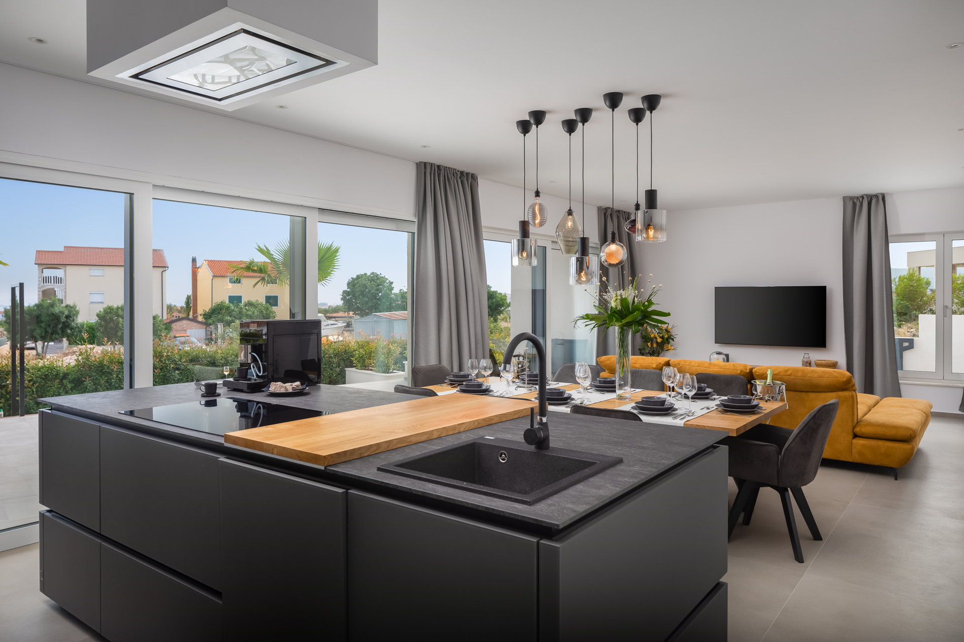 Luxury Villa Superstar with Pool