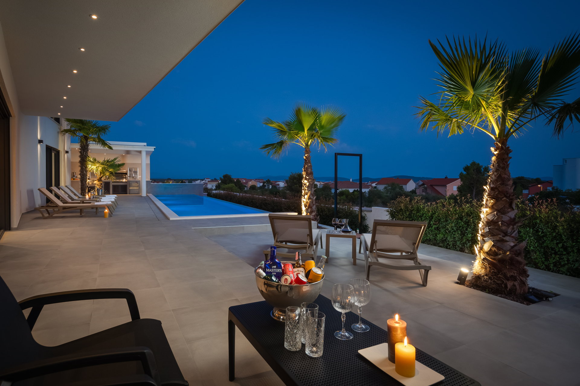 Luxury Villa Superstar with Pool