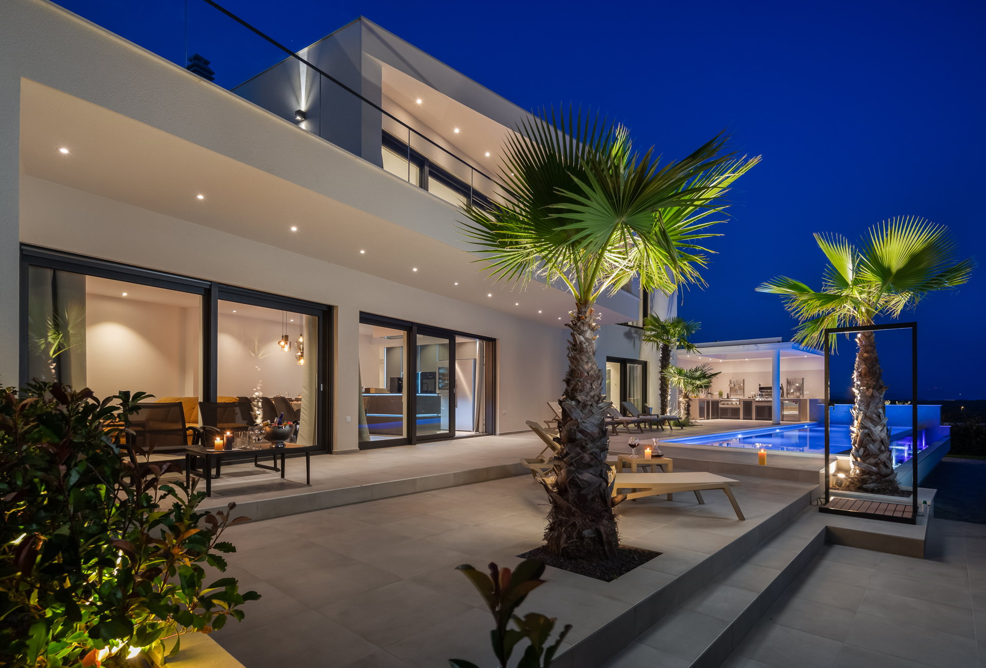 Luxury Villa Superstar with Pool