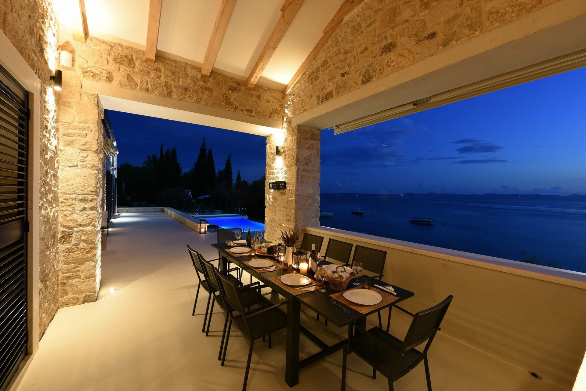 Luxury Villa Aqua Vision with Pool