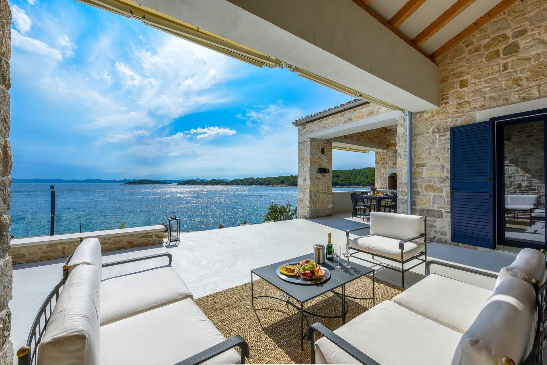 Luxury Villa Aqua Vision with Pool