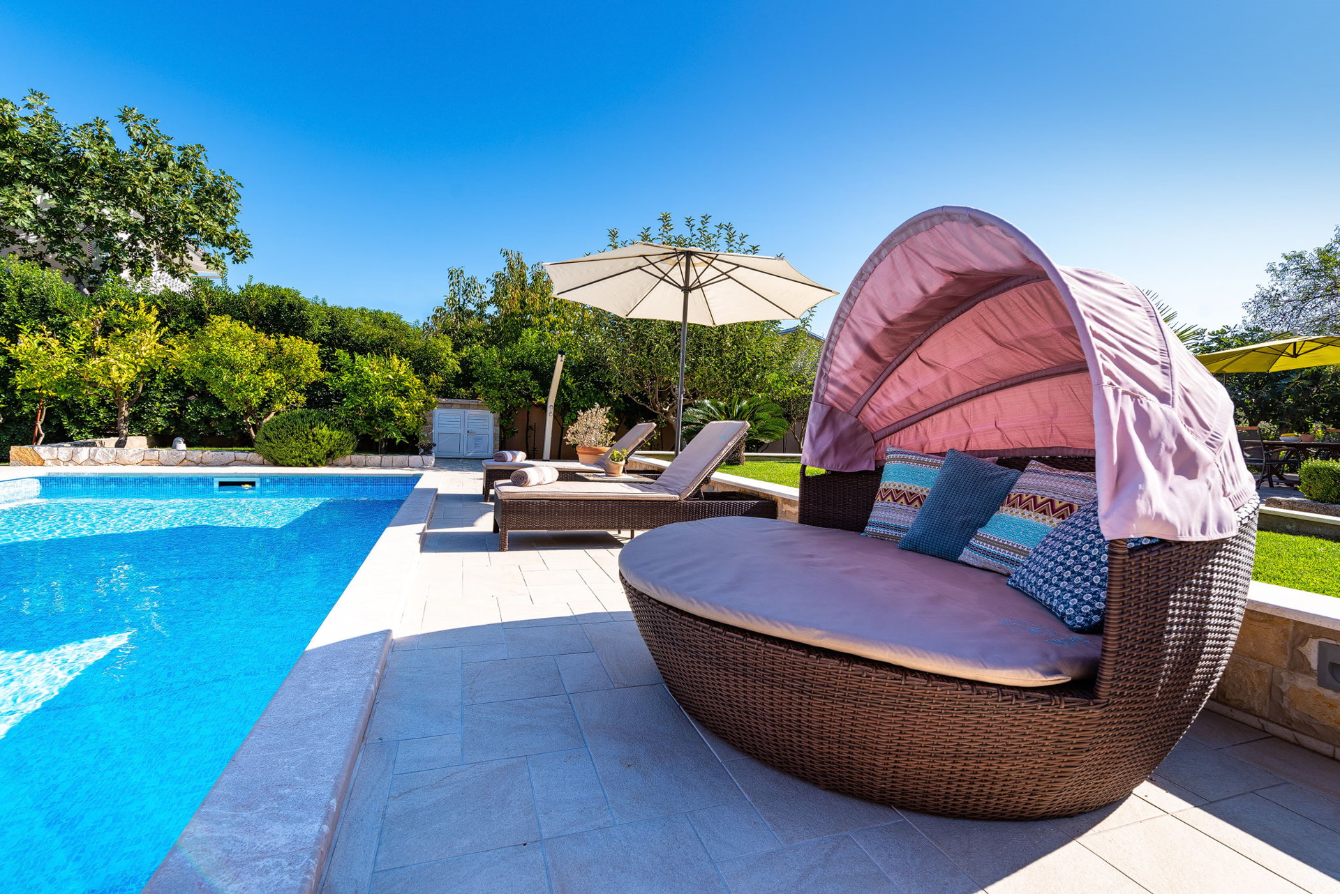 Villa ColorFuse with Heated Pool