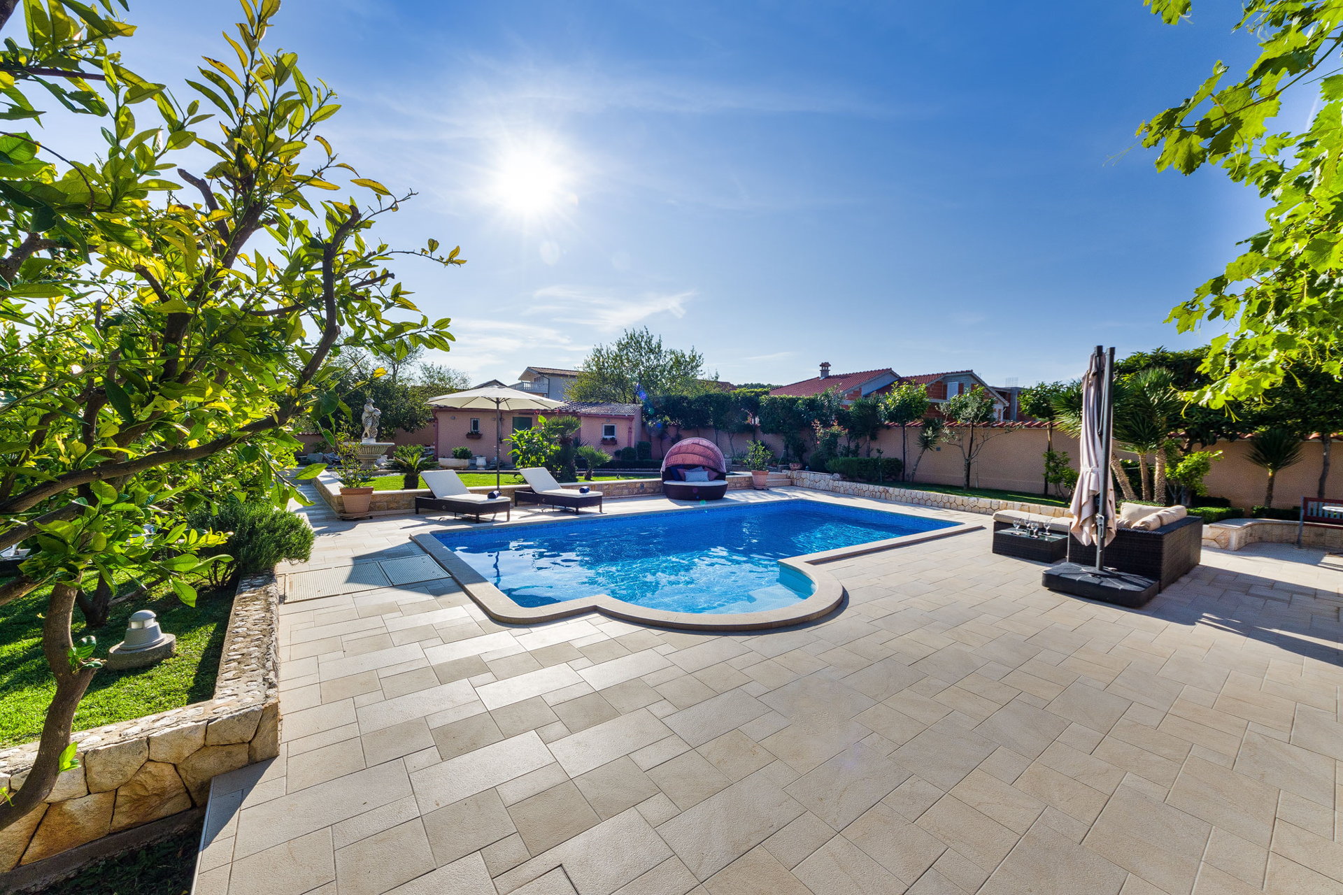 Villa ColorFuse with Heated Pool